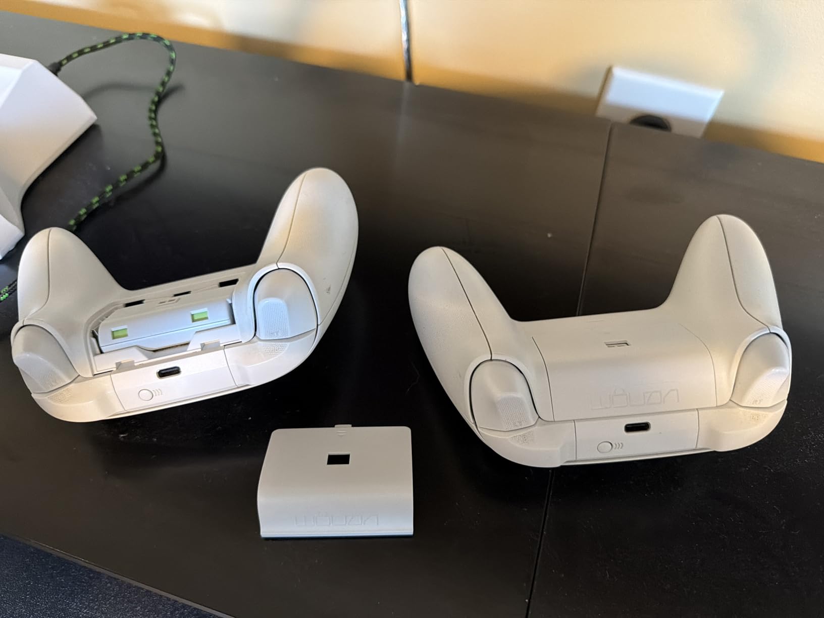 Venom Twin Charging Dock with 2X Rechargeable Battery Packs - (Xbox Series X and S, Xbox One) - Black customer photo 2
