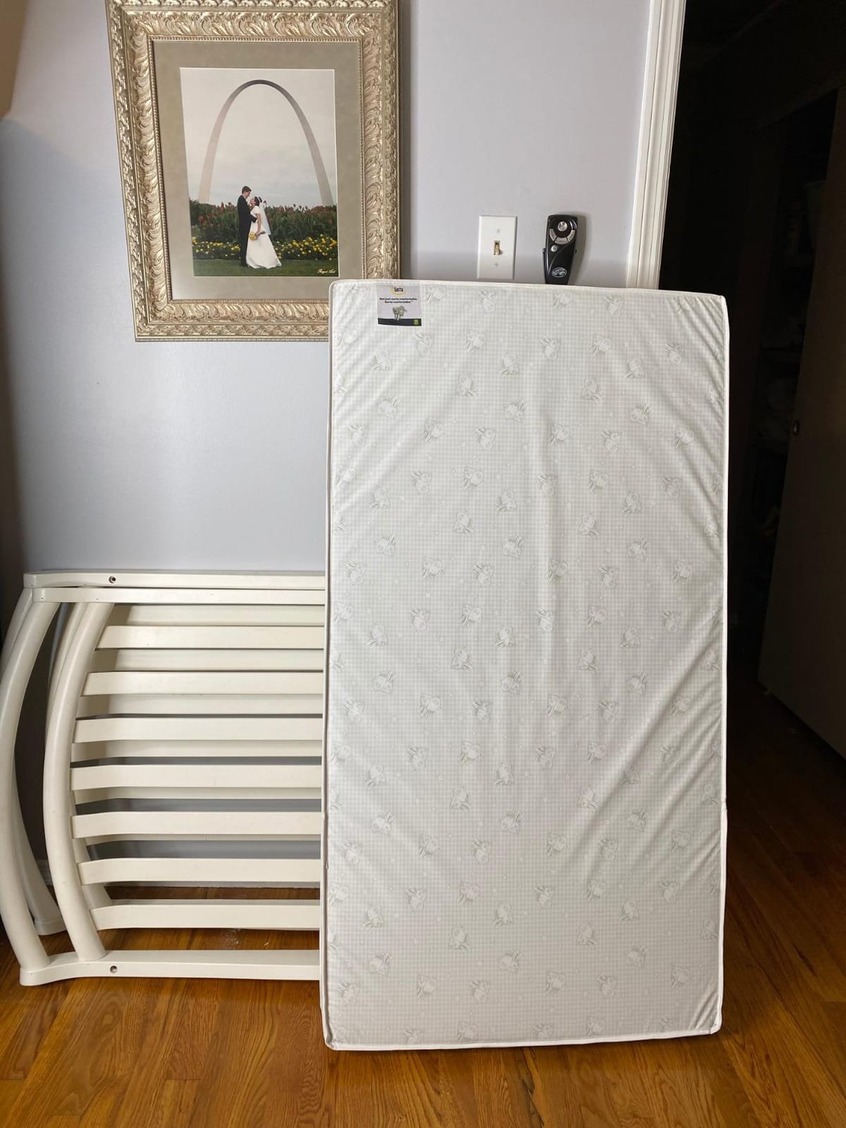 Serta Perfect Slumber Dual Sided Crib and Toddler Mattress - Waterproof - Hypoallergenic - Premium Sustainably Sourced Fiber Core -GREENGUARD Gold Certified (Non-Toxic) -7 Year Warranty - Made in USA customer photo 1