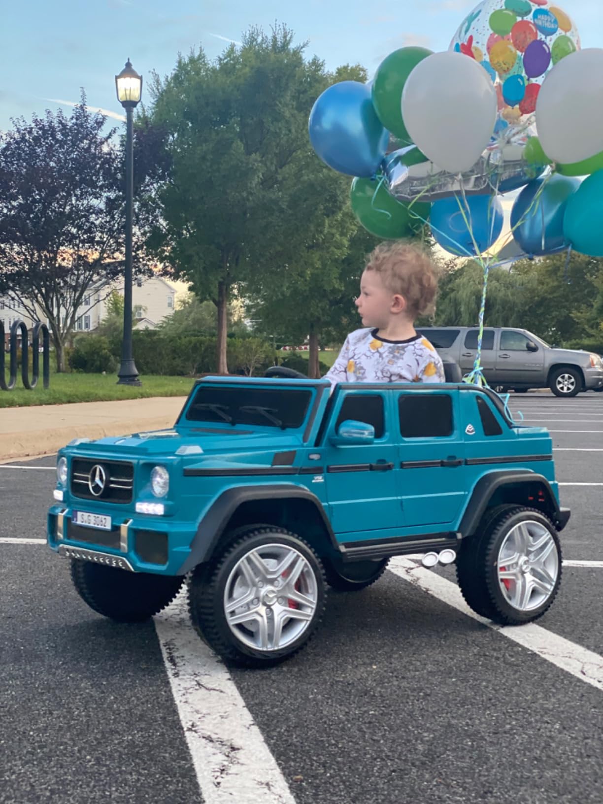 Costzon Ride on Car, Licensed Mercedes-Benz Maybach, 12V Battery Powered Vehicle Toy w/ 2 Motors, Remote Control, 3 Speeds, Lights, Horn, Music, Aux, Storage, Truck, Electric Car for Kids (Pink) customer photo 1