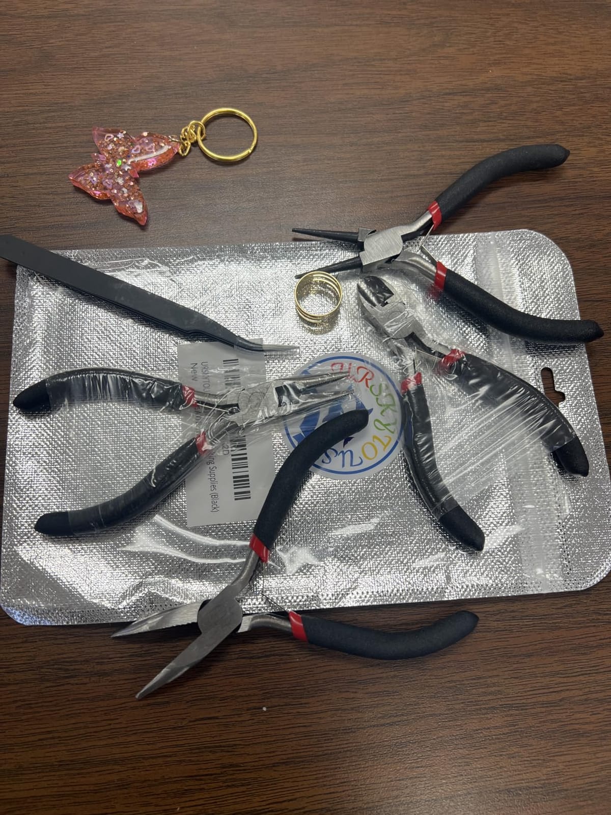 URSKYTOUS 4Pcs Jewelry Pliers Set Jewelry Making Pliers Tools Kit Include Jewelry Making Needle Nose Chain Nose Round Bent Pliers Wire Cutter for Bracelet Beading DIY Craft Jewelry Making Supplies customer photo 1