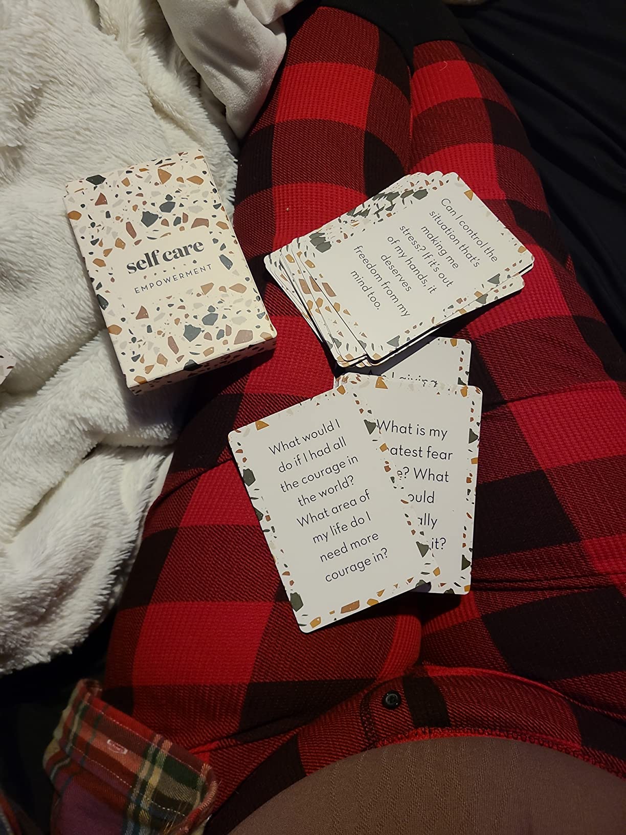 Allura & Arcia Empowering Self Care Questions - 52 Stress Relief Cards for Meditation, Mindfulness, Yoga & Gifts customer photo 2