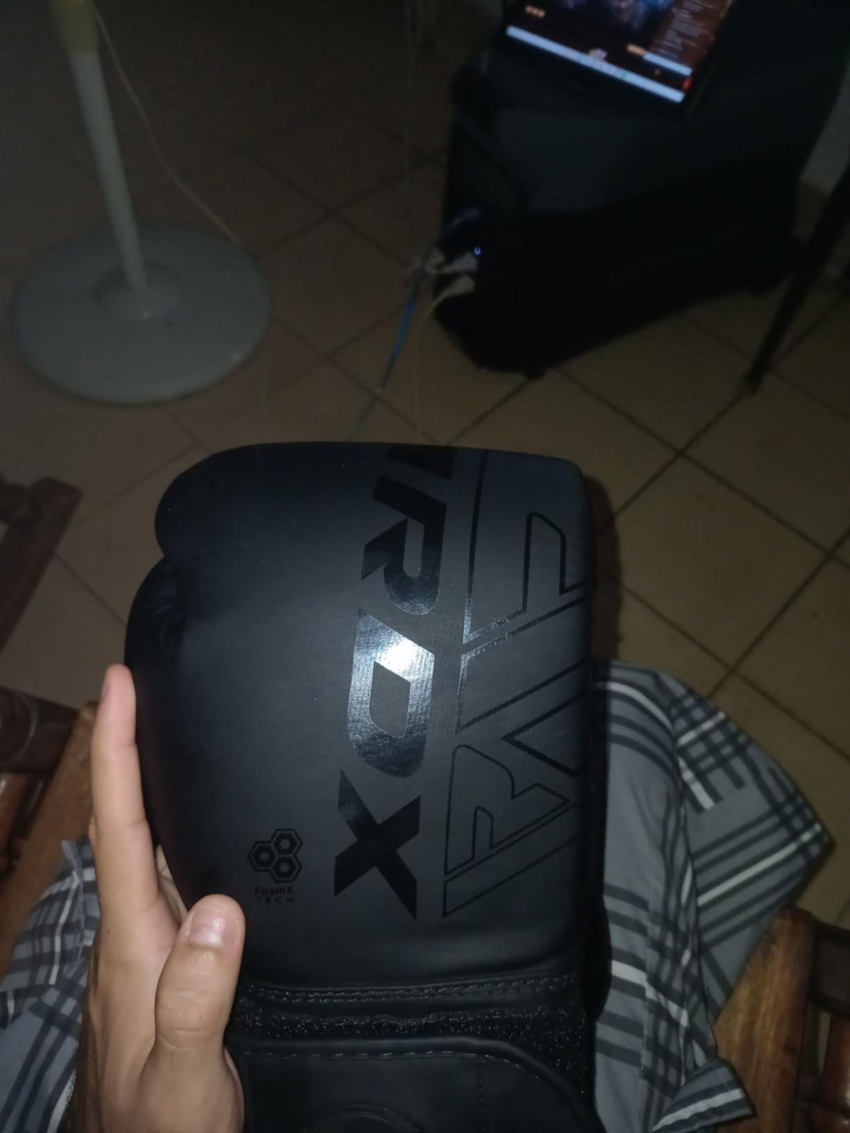 RDX Boxing Gloves, Pro Training Sparring, Maya Hide Leather, Muay Thai MMA Kickboxing, Men Women Adult, Heavy Punching Bag Focus Mitts Pads Workout, Ventilated Palm, Multi Layered, 8 10 12 14 16 18 Oz customer photo 1