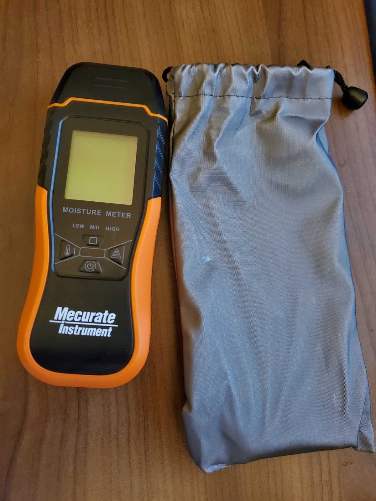 Mecurate Digital Pin Type Wood Moisture Meter with 3 Colored Indicators, Moisture Detector 2 Mode 8 Calibration Large Backlit for Wood, Wall, Firewall (Orange) customer photo 1