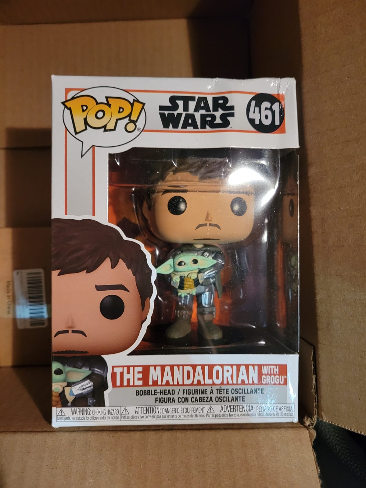 Funko POP! Star Wars: The Mandalorian - Mando Holding Grogu customer photo 2