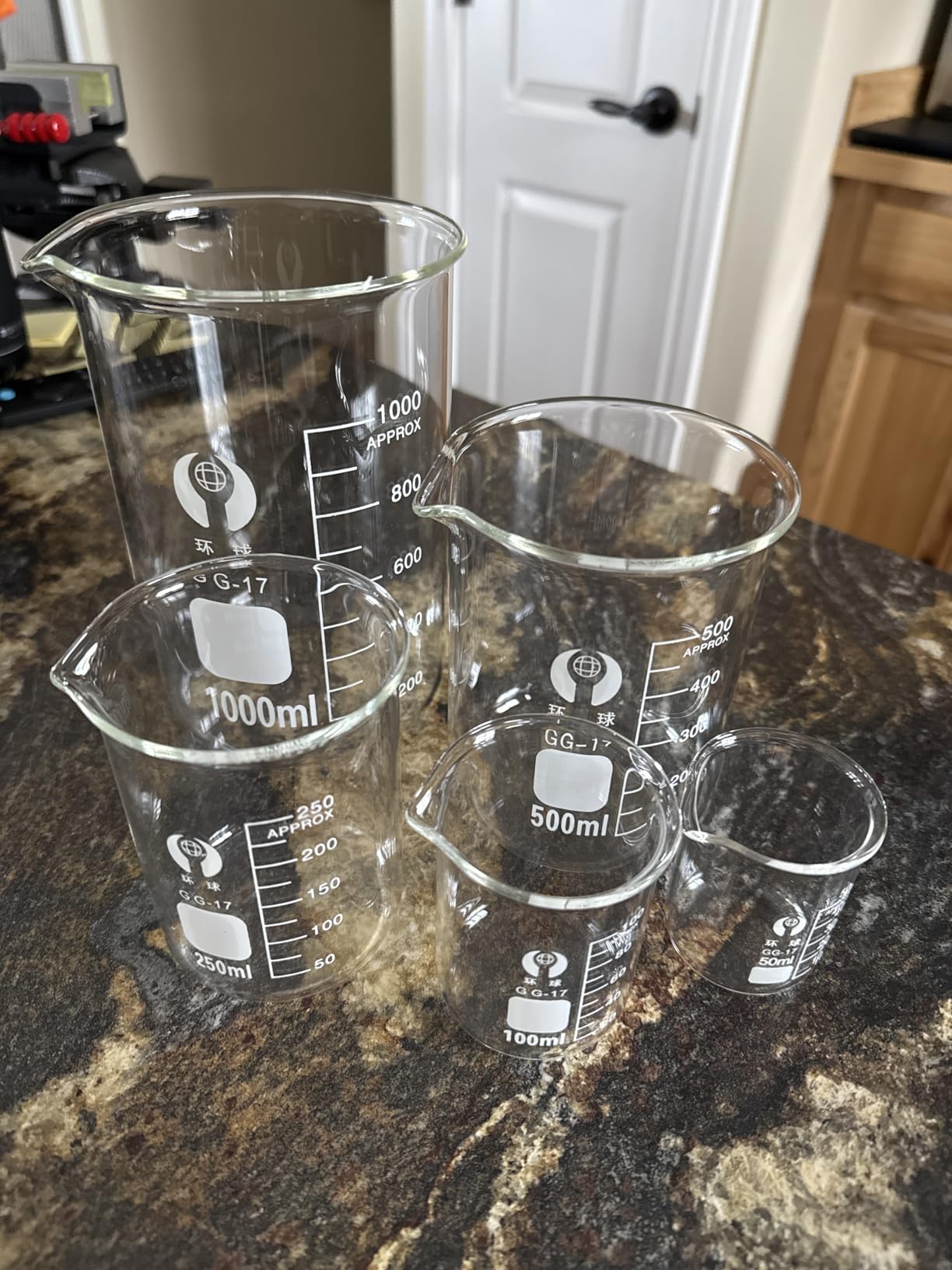 Feekoon 10 Pieces Glass Measuring Beaker and Graduated Measuring Cylinder with Stirring Rod 50/100/250/500/1000 ml Beakers and 5/10/50/100 ml Cylinders customer photo 2