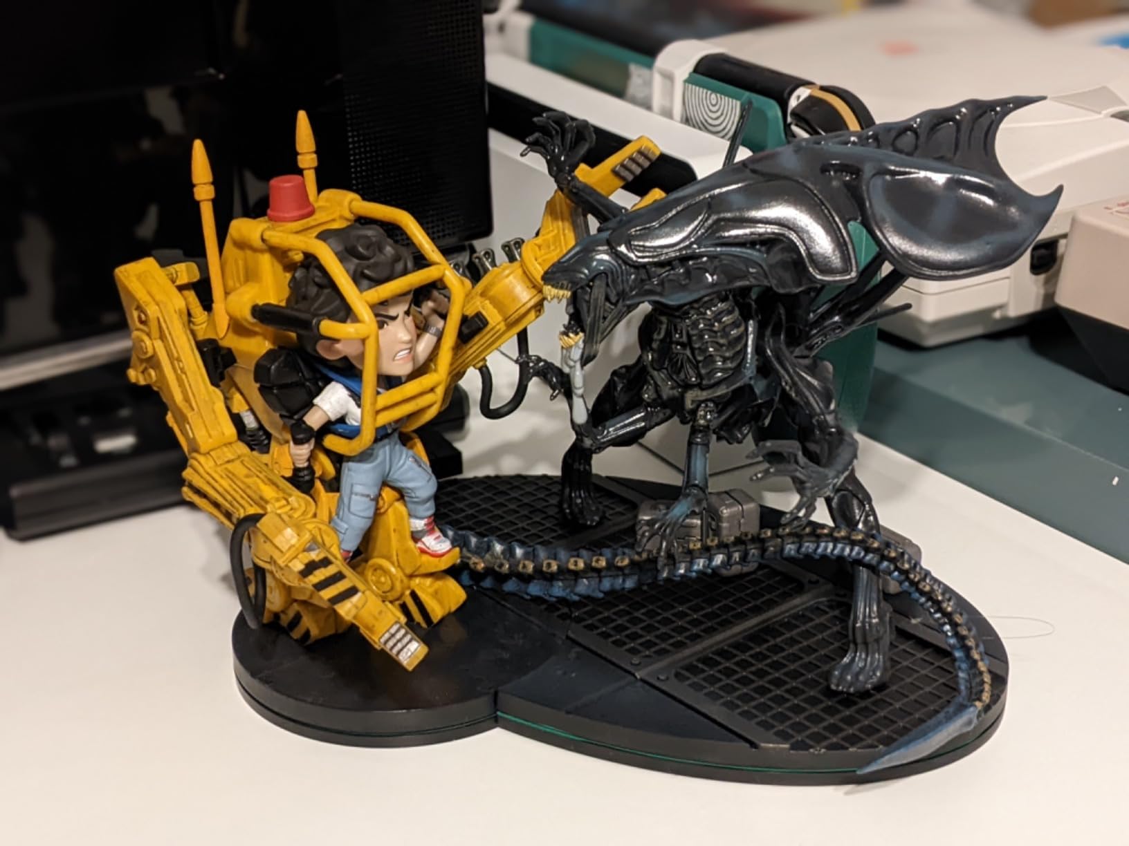 Aliens Alien Queen Q-FIG MAX Elite Diorama customer photo 1
