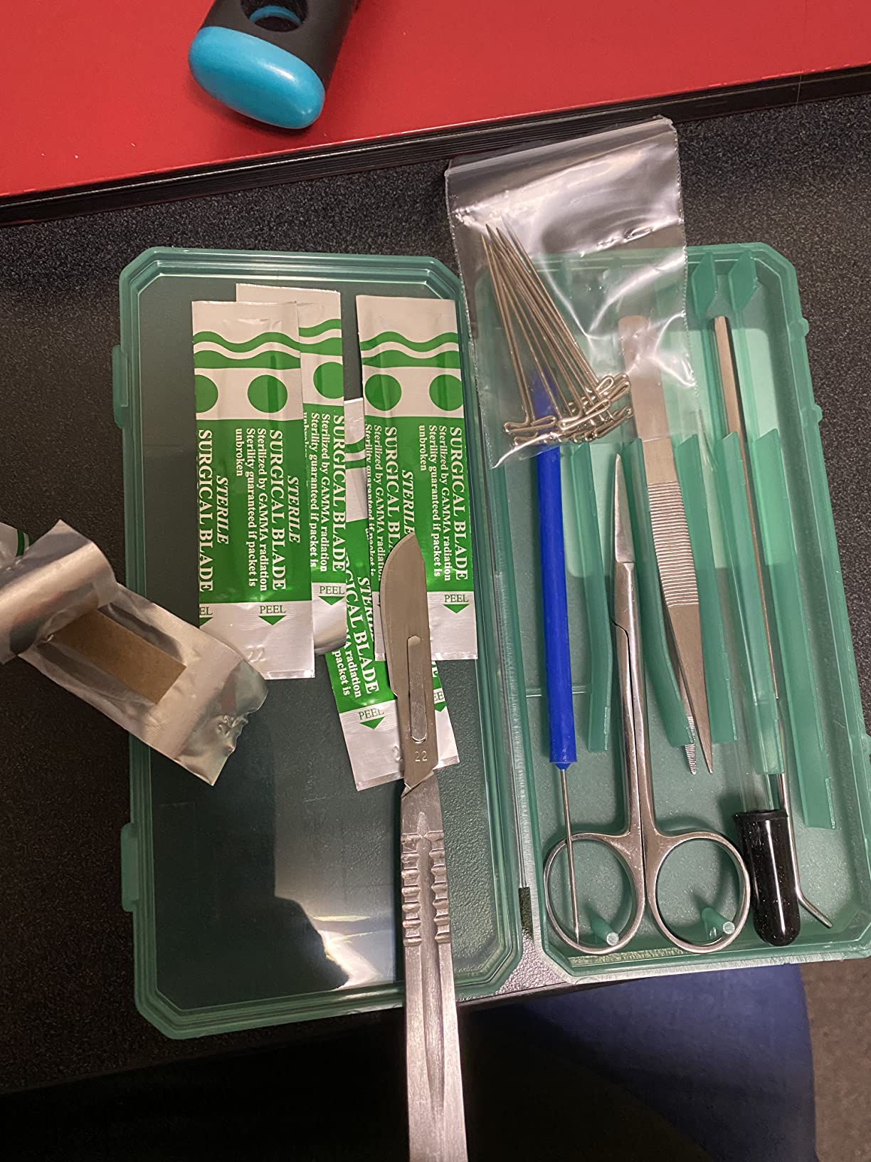 24-Piece Biology Dissection Kit with Stainless Steel Lab Tools & Case | dissection kit with stainless steel instruments, extra #22 blades, T-pins, and hard storage case for biology, anatomy customer photo 2