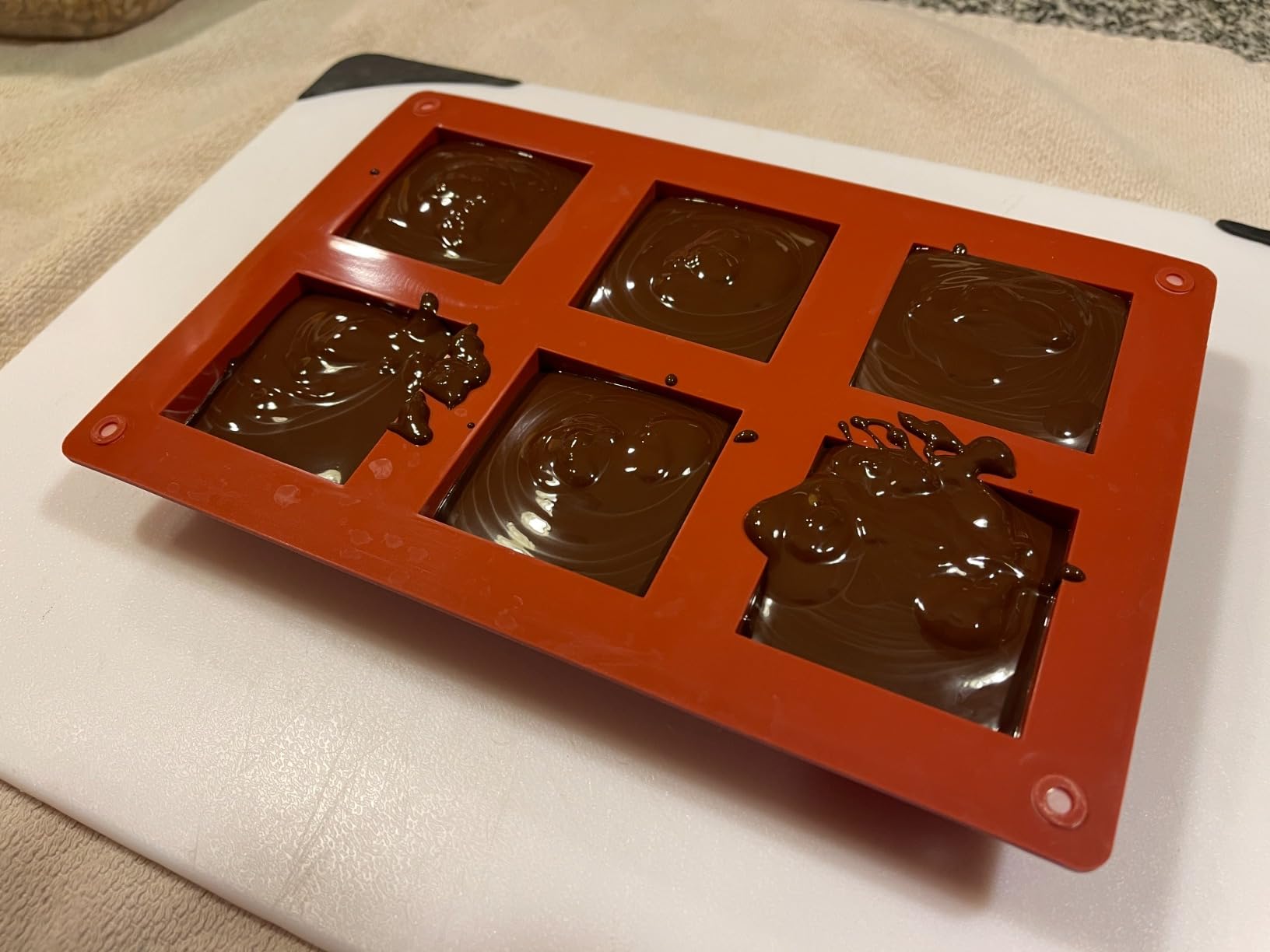 Ocmoiy Silicone Brownie Pan, 2 x 2 x 1 Inches, 3 Pcs, 6-Cavity customer photo 2