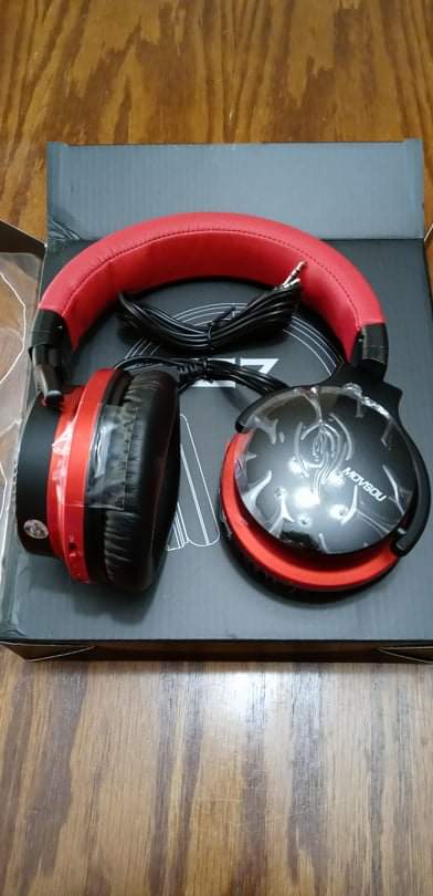 MOVSSOU Million Sold Classic E7 Active Noise Cancelling Headphones customer photo 2