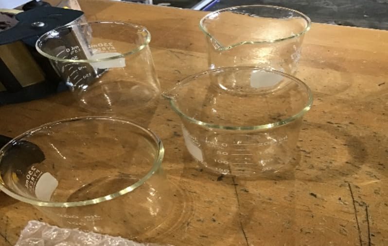 PYREX Griffin Borosilicate Glass Beaker- Low Form Graduated Measuring Beaker with Spout– Premium Scientific Glassware for Laboratories, Classrooms or Home Use - PYREX Chemistry Glassware, 600mL, 2/Pk customer photo 2