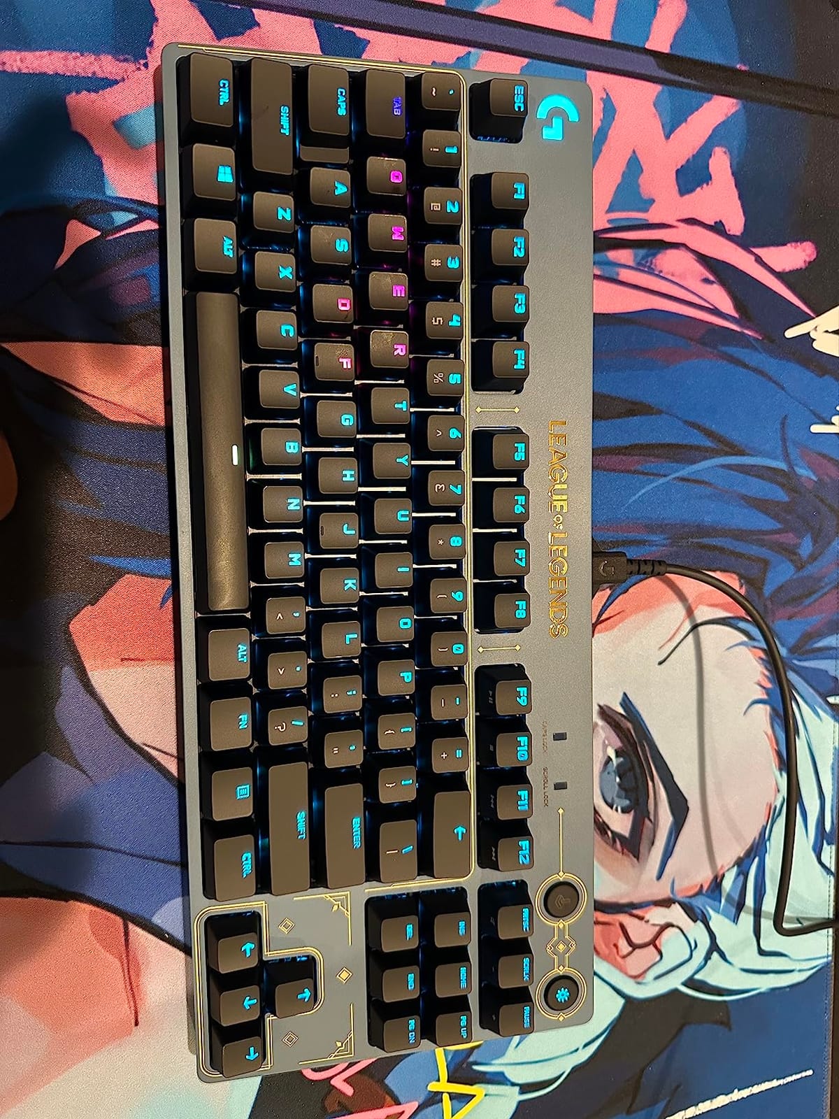 Logitech G PRO Mechanical Gaming Keyboard - Tenkeyless, LIGHTSYNC RGB, Official League of Legends Edition customer photo 2