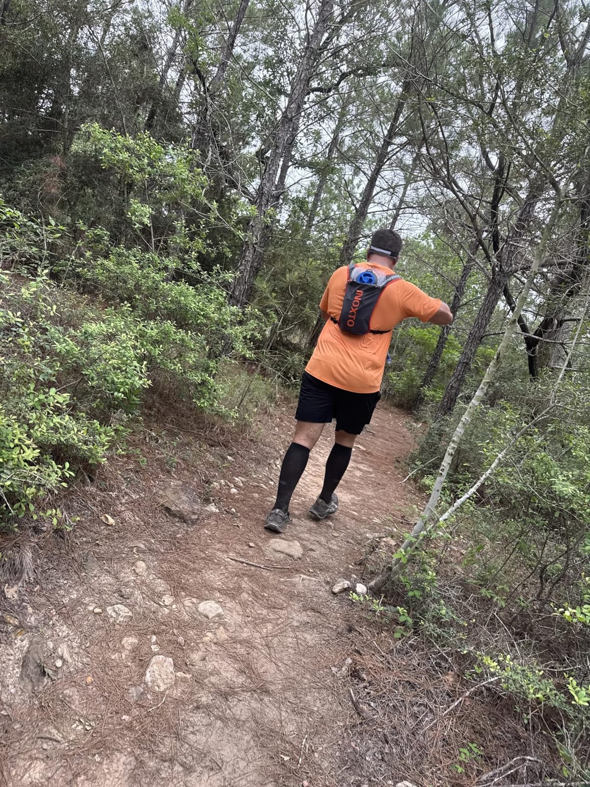 INOXTO Running Hydration Vest Backpack,Lightweight Insulated Pack with 1.5L Water Bladder Bag Daypack for Hiking Trail Running Cycling Race Marathon for Women Men customer photo 2