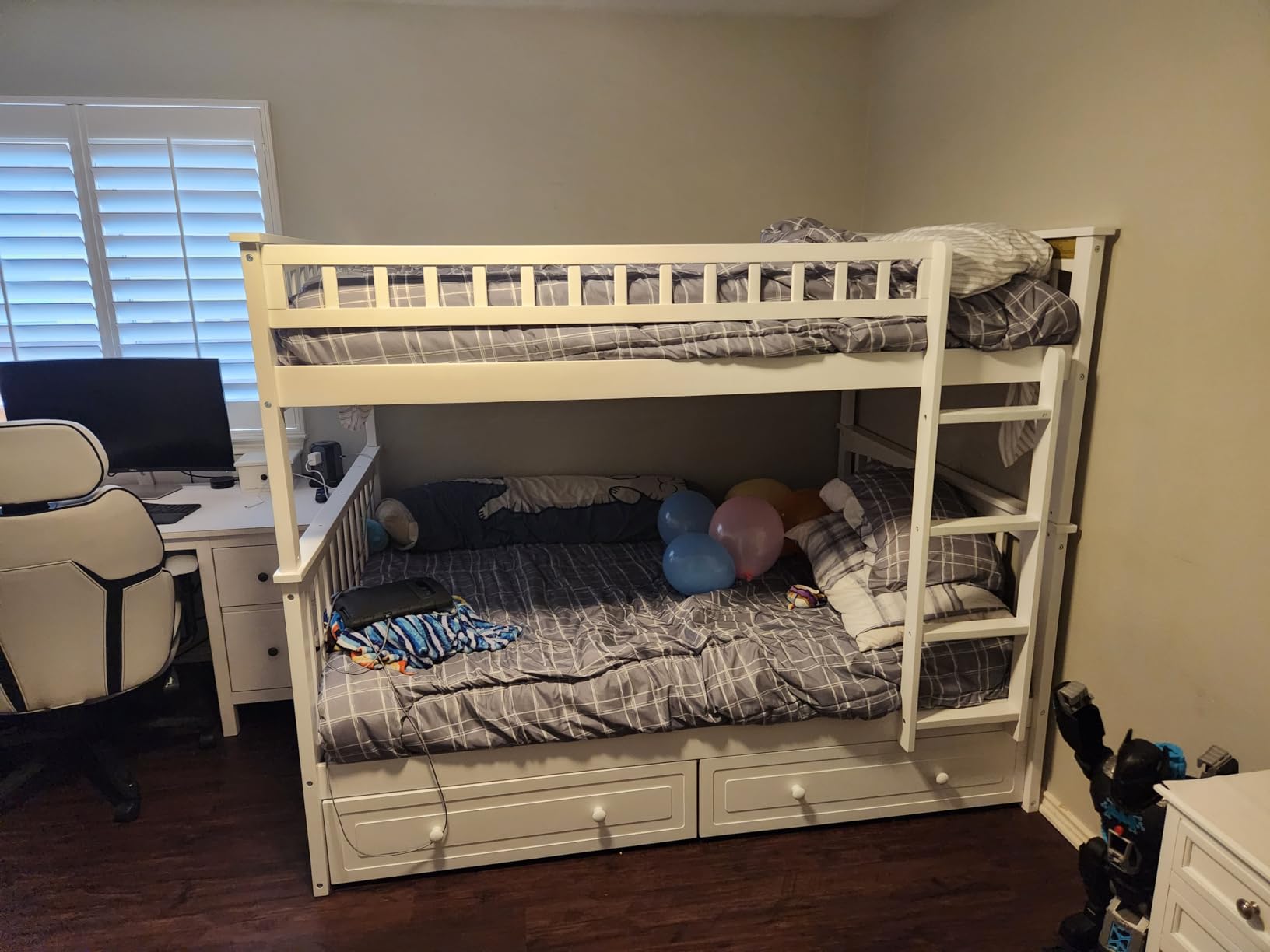 Harper & Bright Convertible Wood Twin-Over-Twin Bunk Bed with Storage Drawers and Ladder - Can Be Divided Into Two Daybeds (White) customer photo 2