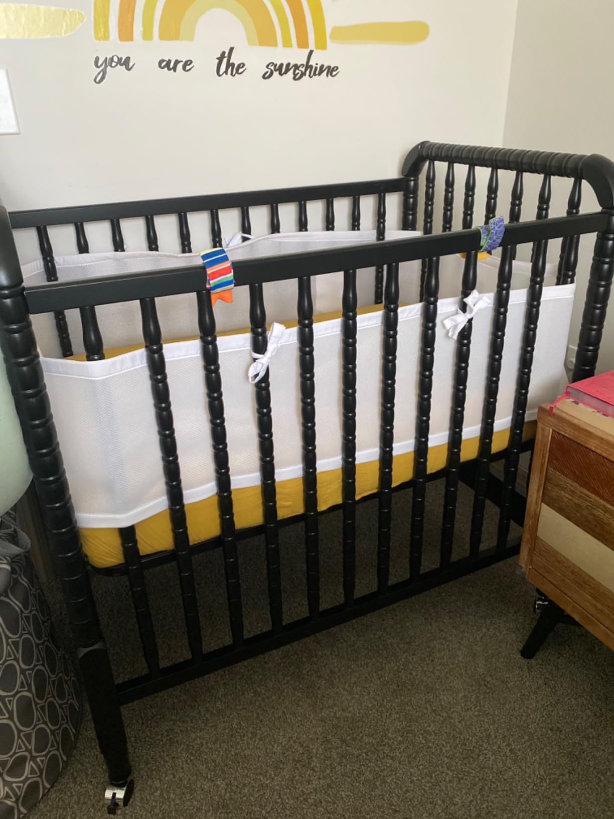 DaVinci Jenny 3-in-1 Convertible Mini Crib, GREENGUARD Certified, Ebony customer photo 2