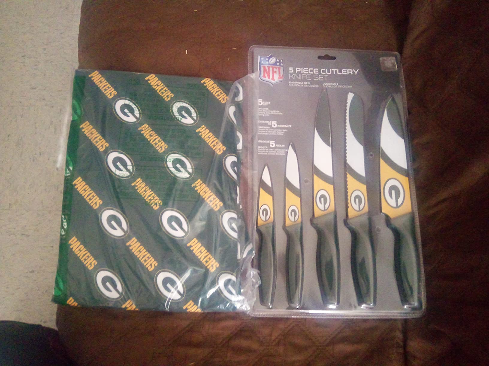 Northwest NFL unisex-adult 3-piece Apron, Oven Mitt and Chef Hat Set customer photo 1