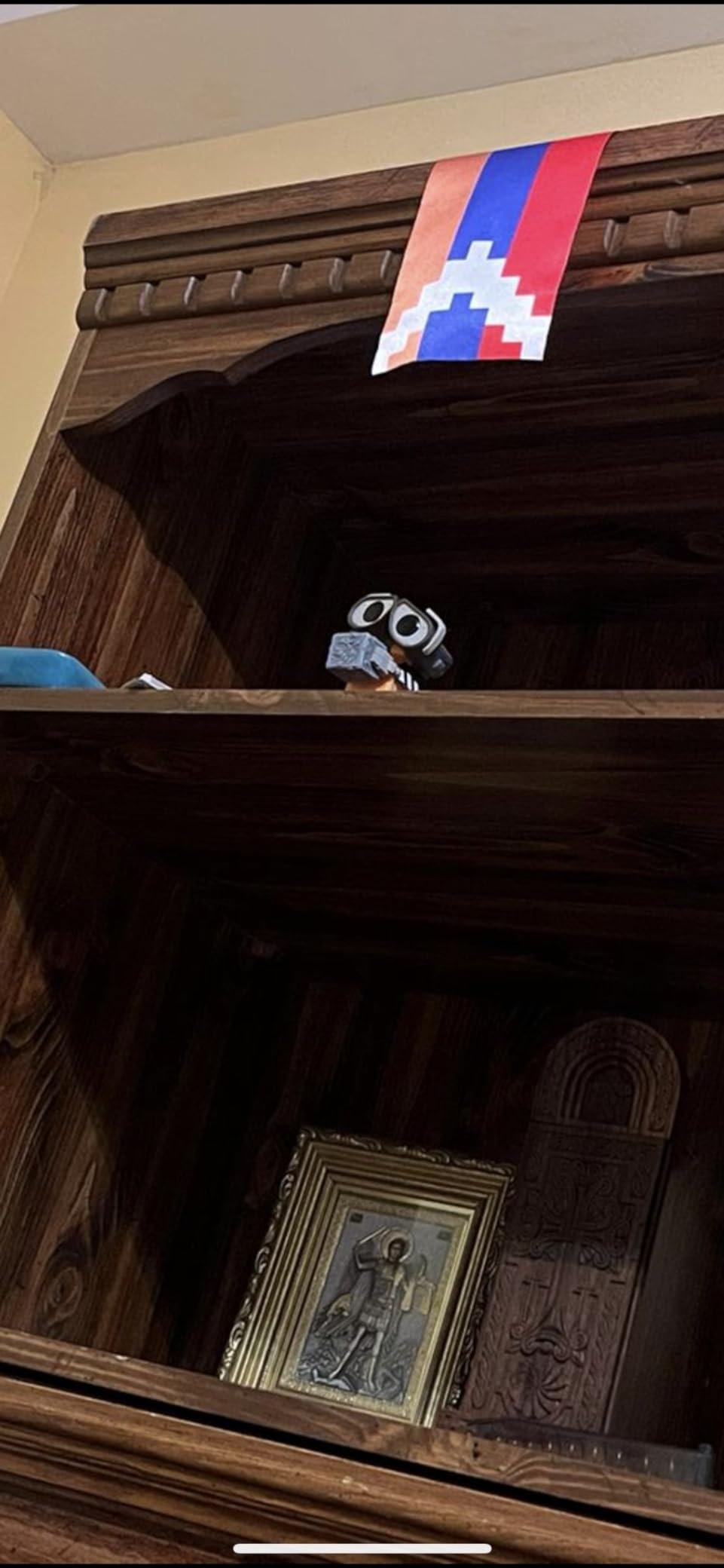 Funko POP! Disney Pixar Wall-E with Trash Cube - WonderCon Exclusive customer photo 1