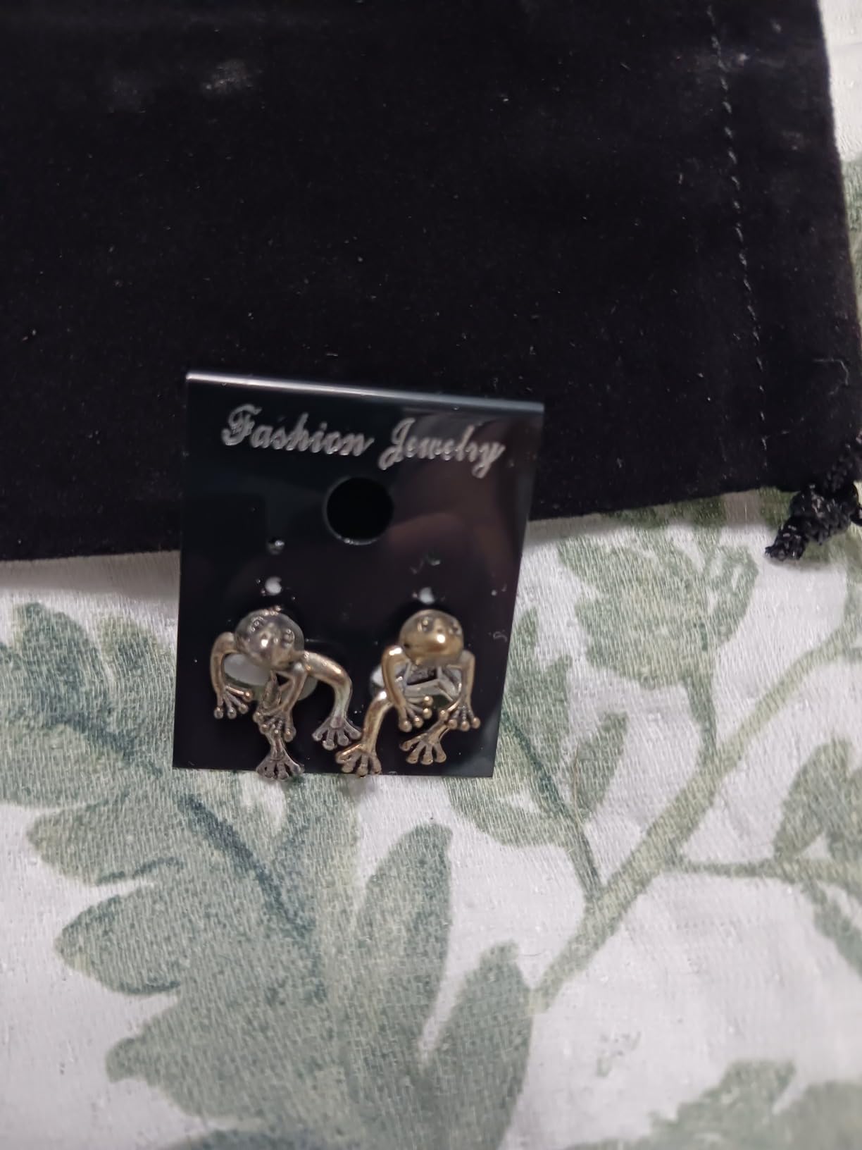 Frog Earrings for Women 3D Animal Earrings Cute Weird Stuff Funny Whimsical Jewelry Novelty Frog Jewelry Gifts Birthday Holiday Party Everyday Accessories Christmas Gift Stocking Stuffers customer photo 2