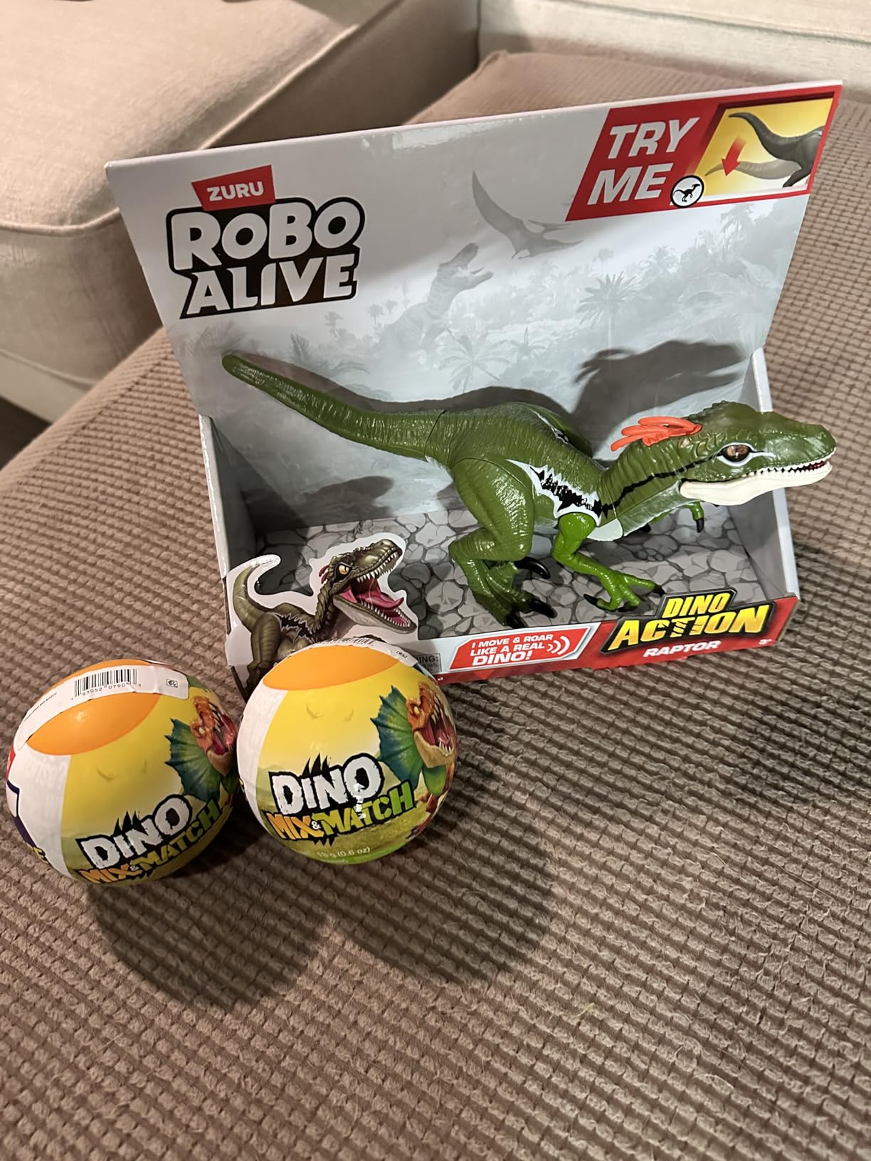 Robo Alive Dino Action Pteradactyl by ZURU customer photo 1