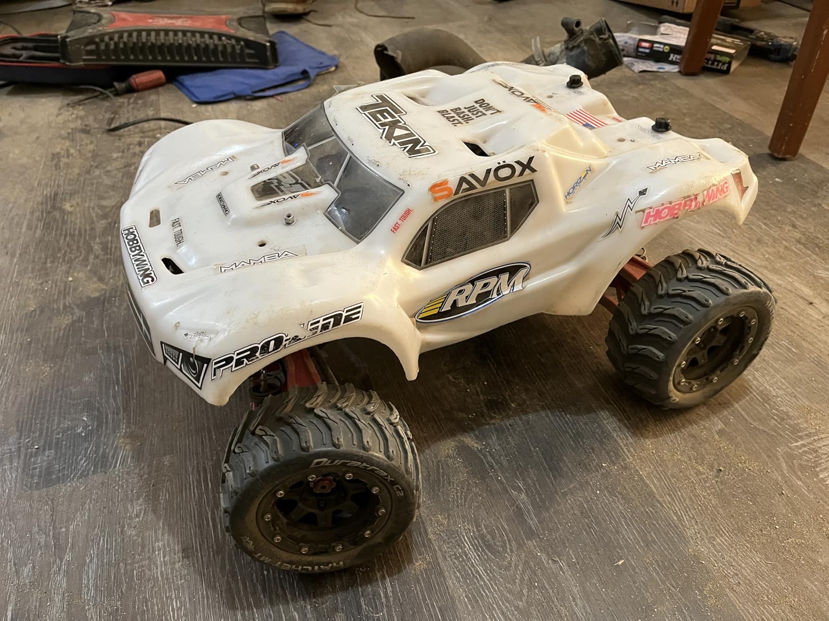 Traxxas Maxx Extreme 4s Brushless 4X4 Monster Truck (Red) customer photo 1