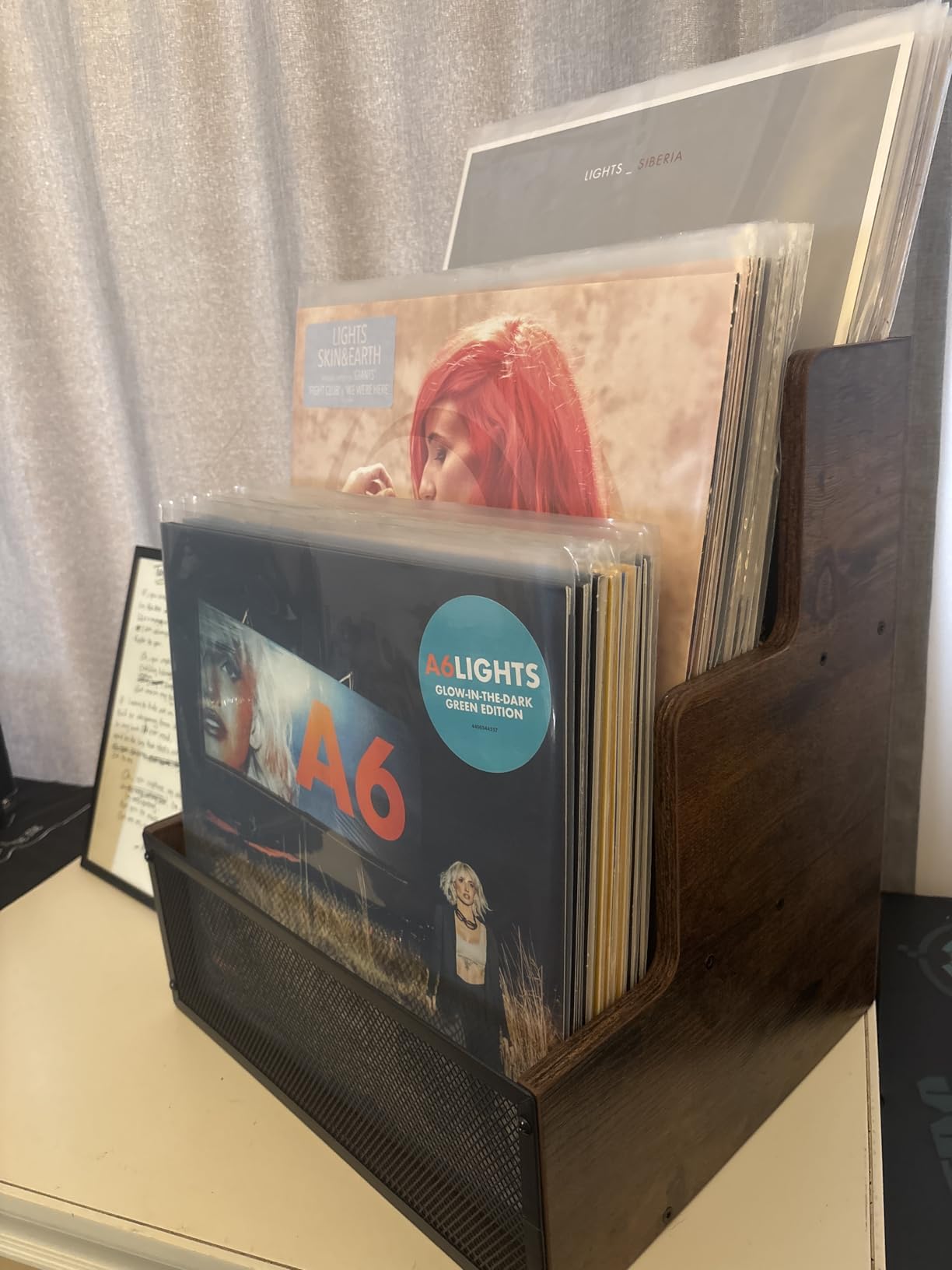 Wooden Vinyl Record Storage for 60+ Records, with Handles, Retro & Durable customer photo 2