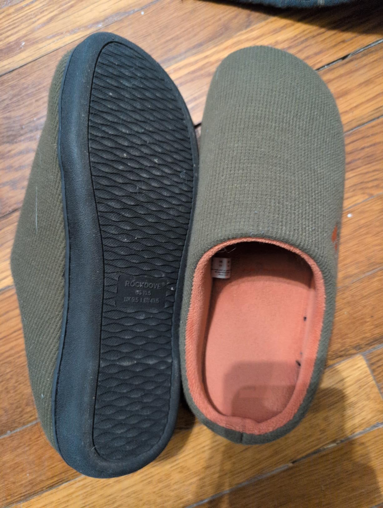 RockDove Men's Original Two-Tone Memory Foam Slipper customer photo 1