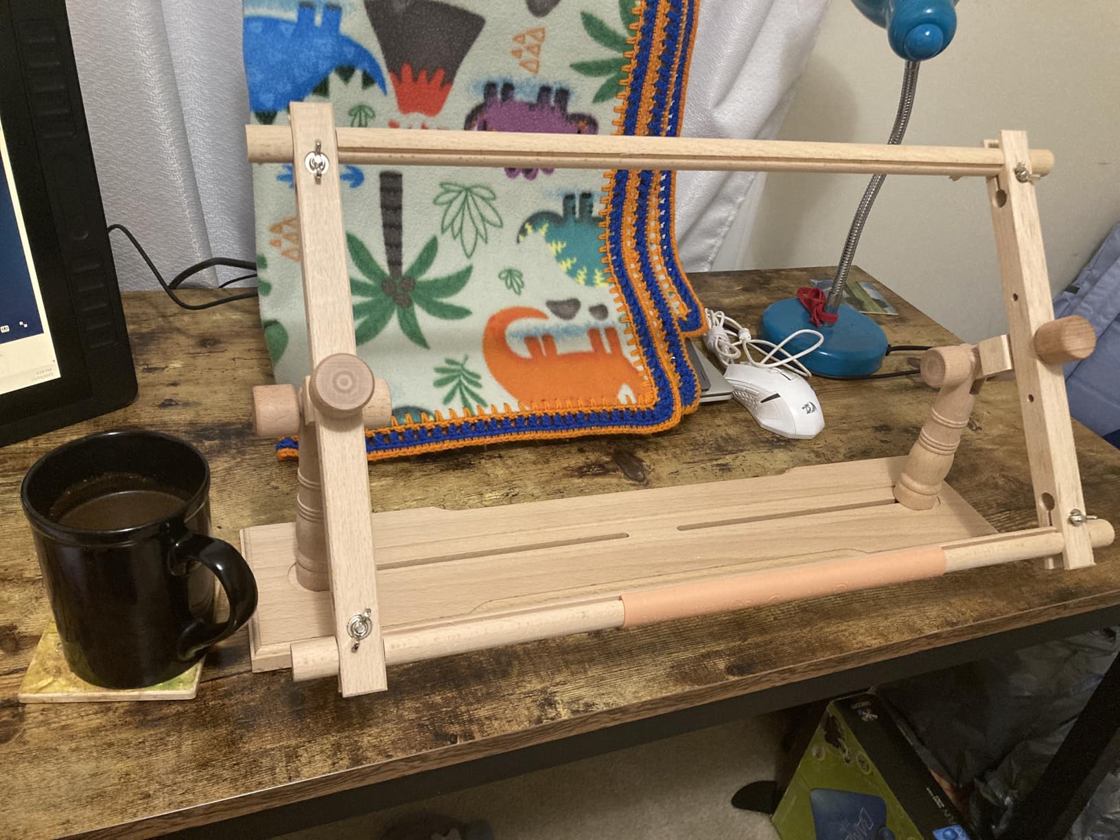 Rotated Table Embroidery Frame Stand - Adjustable Cross Stitch Scroll Frame, Beech Wood Quilting Frame Needlepoint Holder Stretch Bar for Stitching Sewing Craft customer photo 2