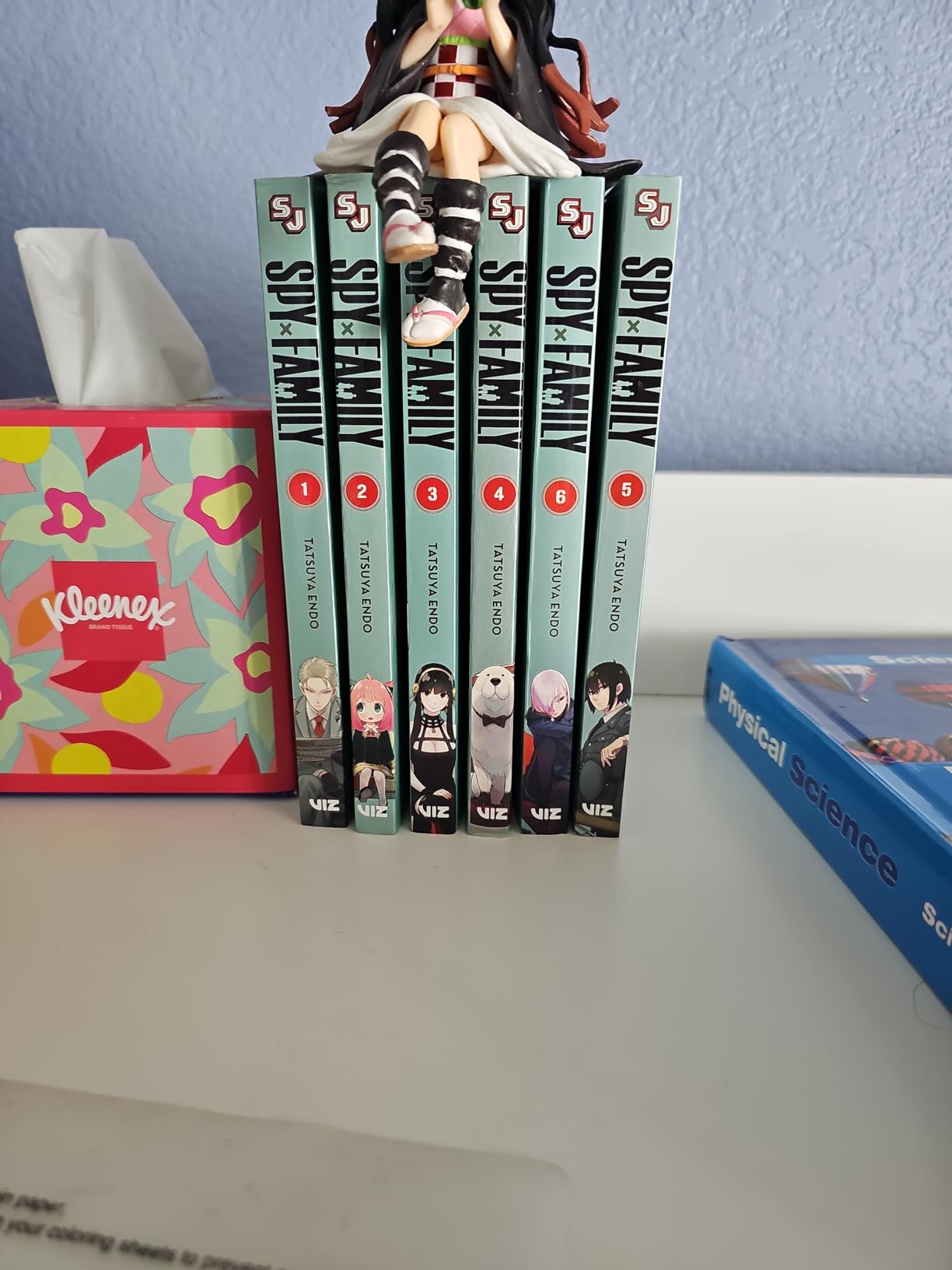 Spy x Family Manga Volumes 1 - 6 Collection Set customer photo 2