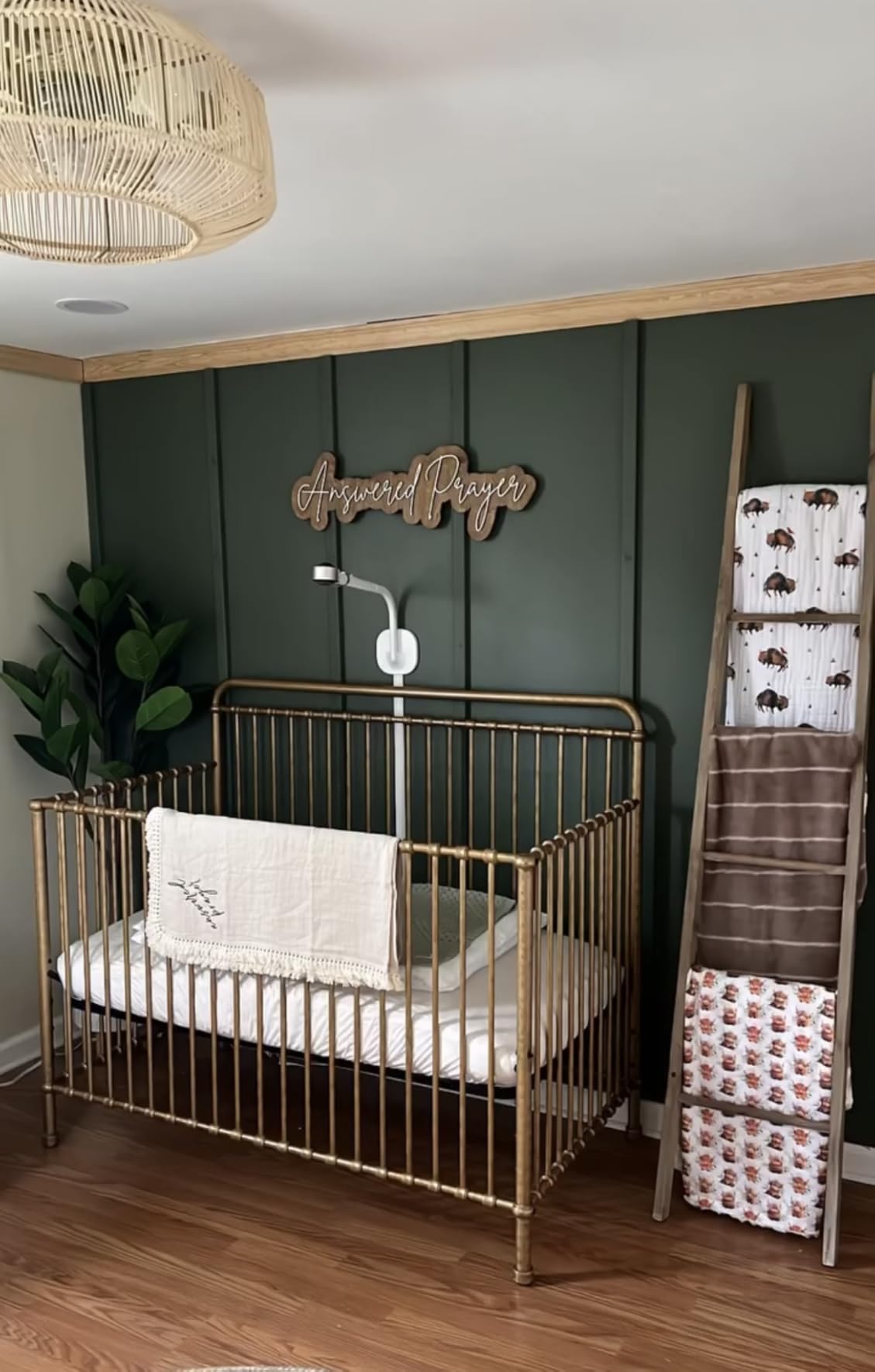 NAMESAKE Winston 4-in-1 Convertible Mini Crib, Vintage Gold - 60 lbs customer photo 2