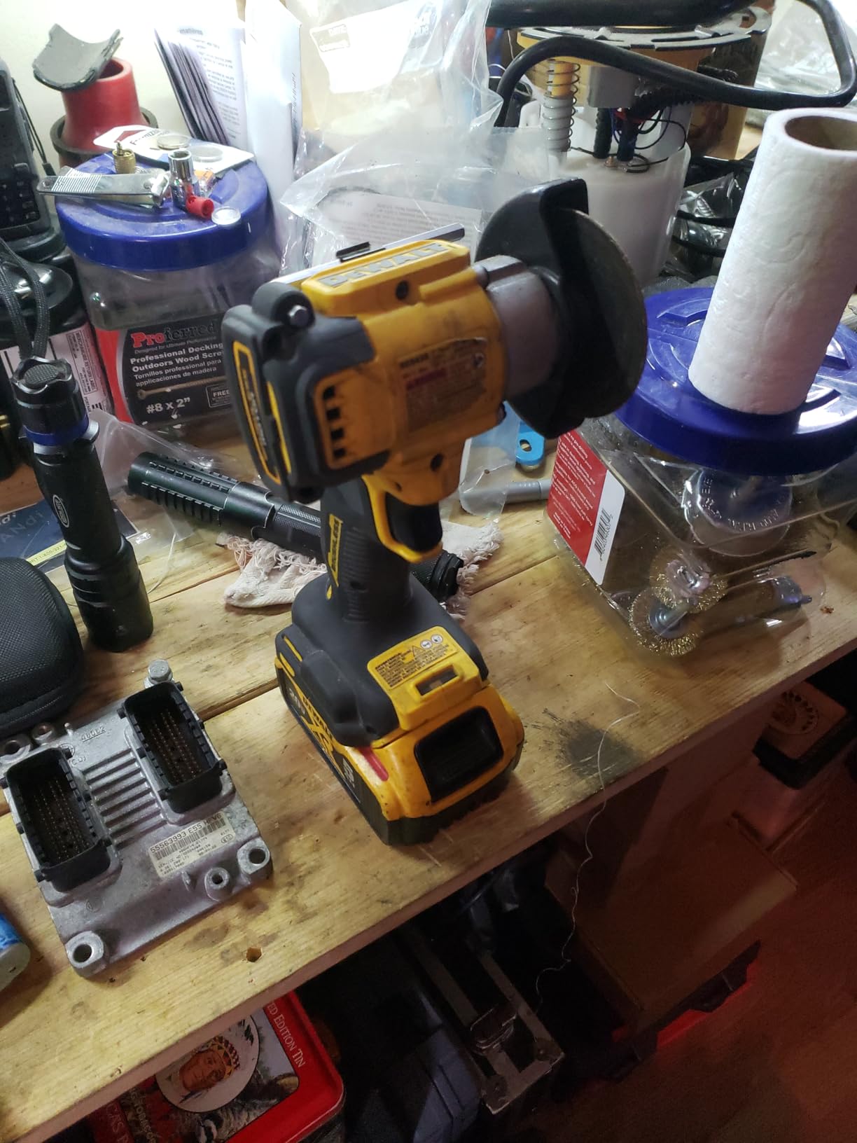 DEWALT 20V MAX XR Cut Off Tool, Brushless and Compact, Bare Tool Only (DCS438B) customer photo 1