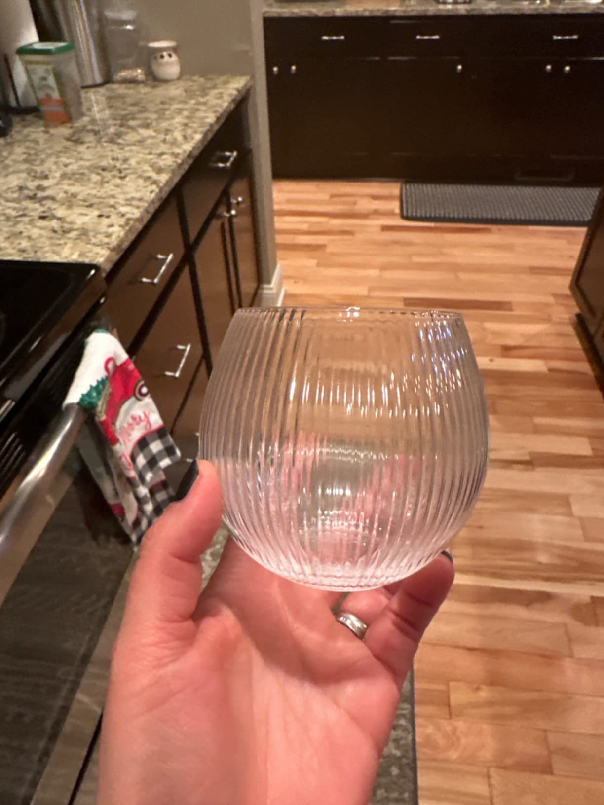 GLASSIQUE CADEAU Vintage Art Deco Gin and Tonic Balloon Glasses | Set of 4 | 13.5 oz Stemless Crystal Copas for Drinking Gin Cocktails | Retro Gift Goblets for Gin Lovers | Bubble Cups for Bar Drinks customer photo 1