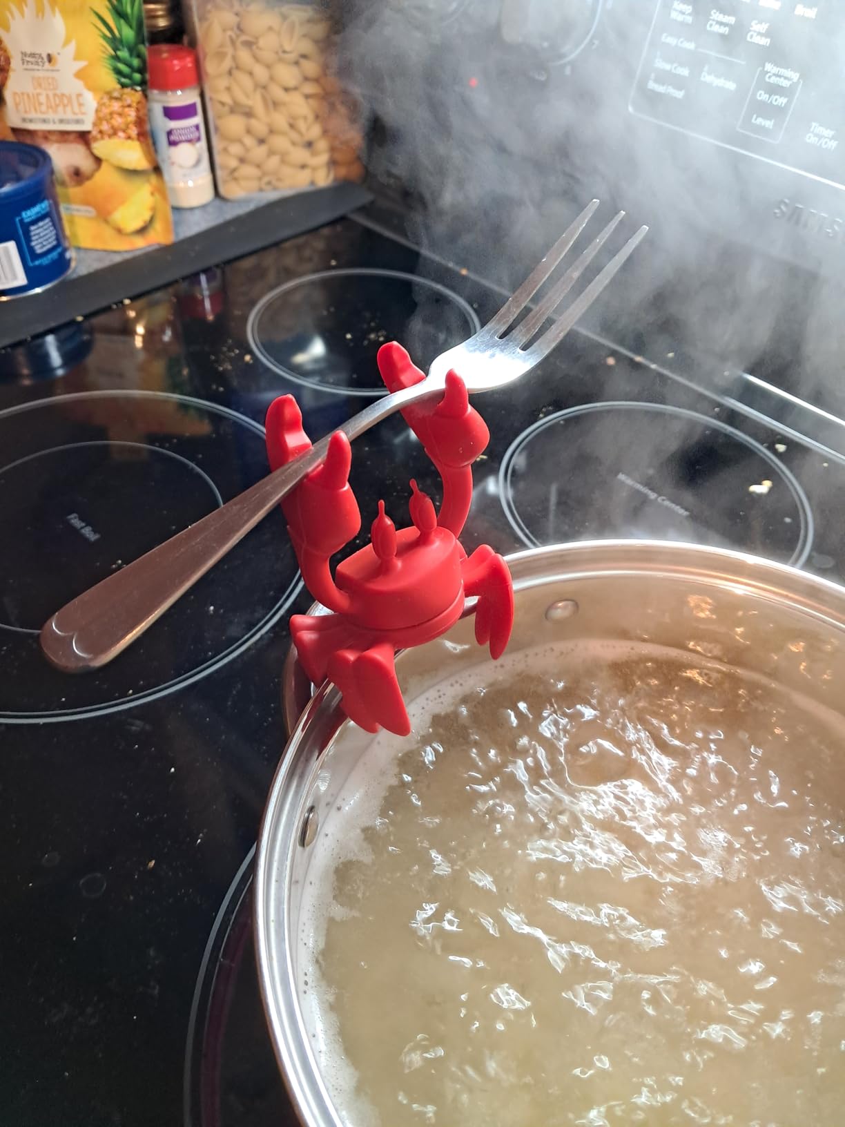 OTOTO Aqua the Crab Silicone Utensil Rest - Silicone Spoon Rest for Stove Top - BPA-Free, Heat-Resistant Kitchen and Grill Utensil Holder - Non-Slip Spoon Holder Stove Organizer and Steam Releaser customer photo 2