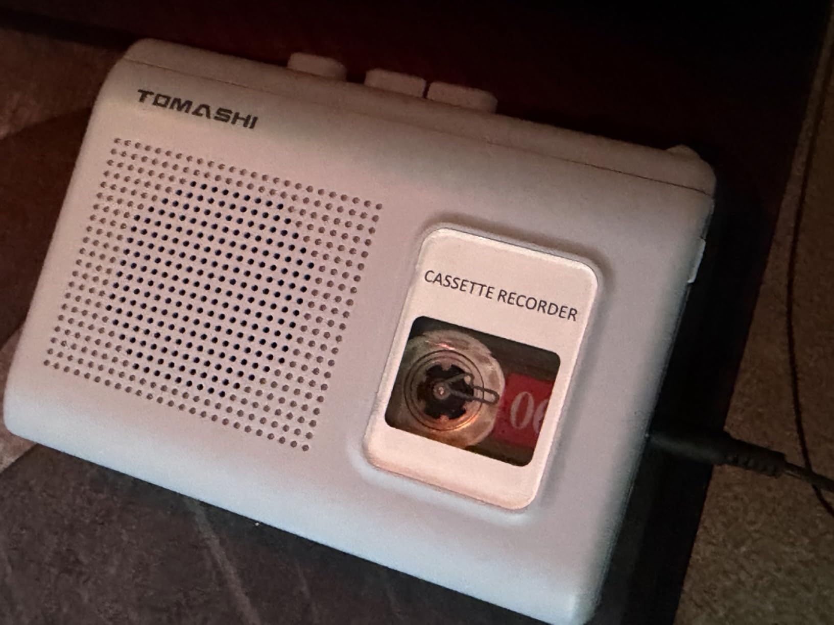 TOMASHI Portable Cassette Player Tape Recorder with Built-in Speaker,Microphone,Headphone Jack-, 4.57 x 3.54 x 1.38inch customer photo 2