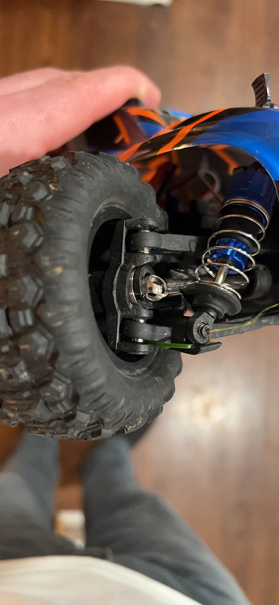 HYPER GO H16DR 1:16 Scale Ready to Run Fast Remote Control Car, High Speed Jump RC Monster Truck, Off Road RC Cars, 4WD All Terrain RTR RC Truck with 2 LiPo Batteries for Boys and Adults customer photo 2