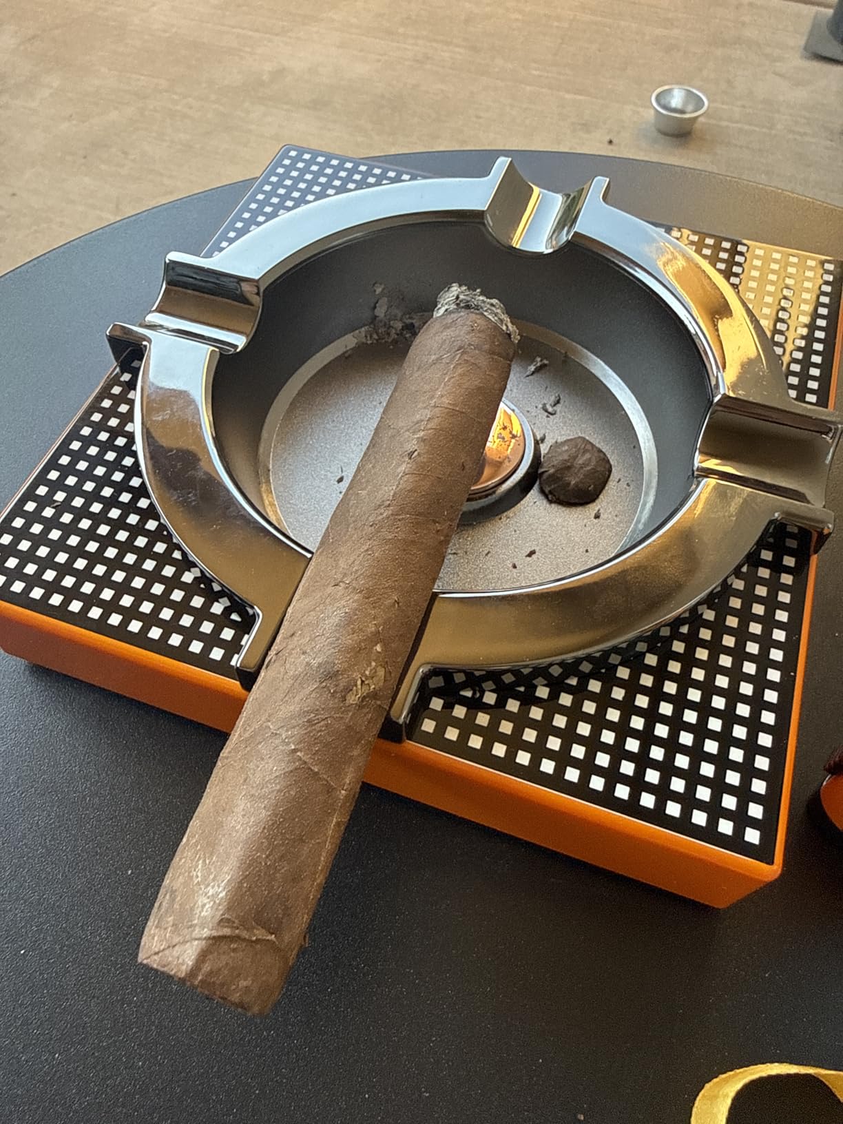 Cigar Ashtray,Cool Ashtrays Cigar Gifts for Men,Metal Cigar Tray with Solid Wood Base Black Ash tray for Home/Office/Bar/Patio Decor(Black) customer photo 1