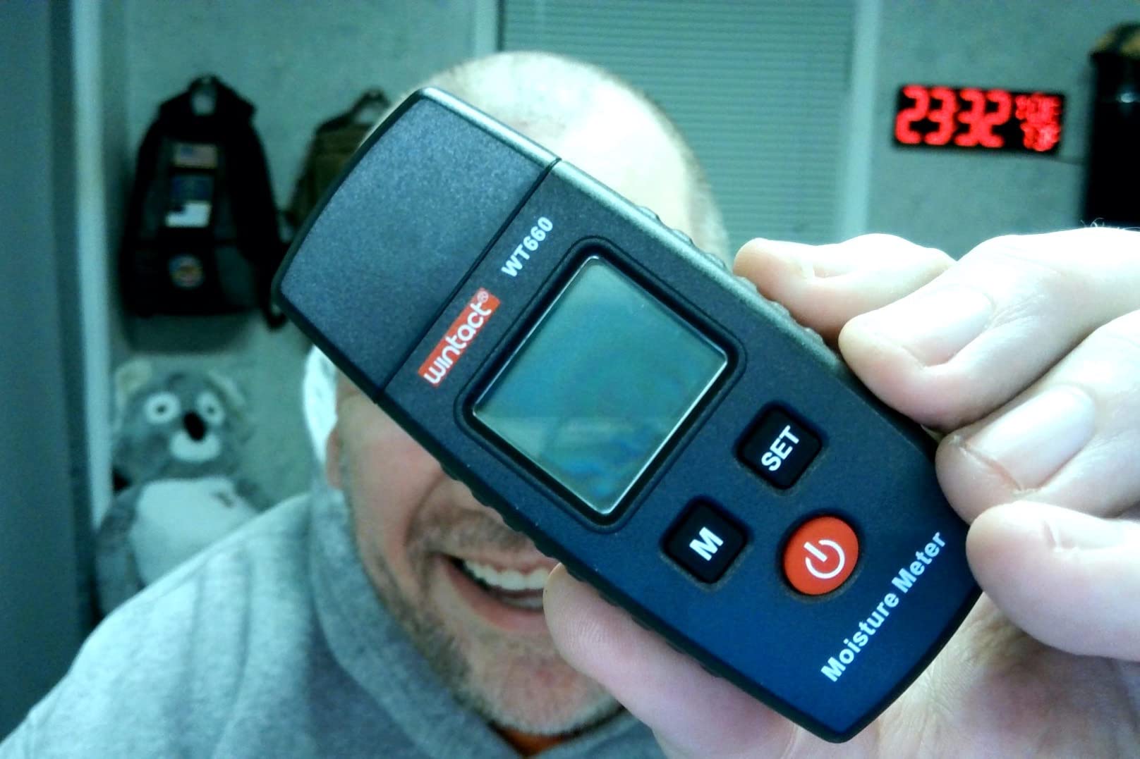 Wintact Moisture Meter Pin Type, Pocket Moisture Tester 0 to 70% customer photo 2