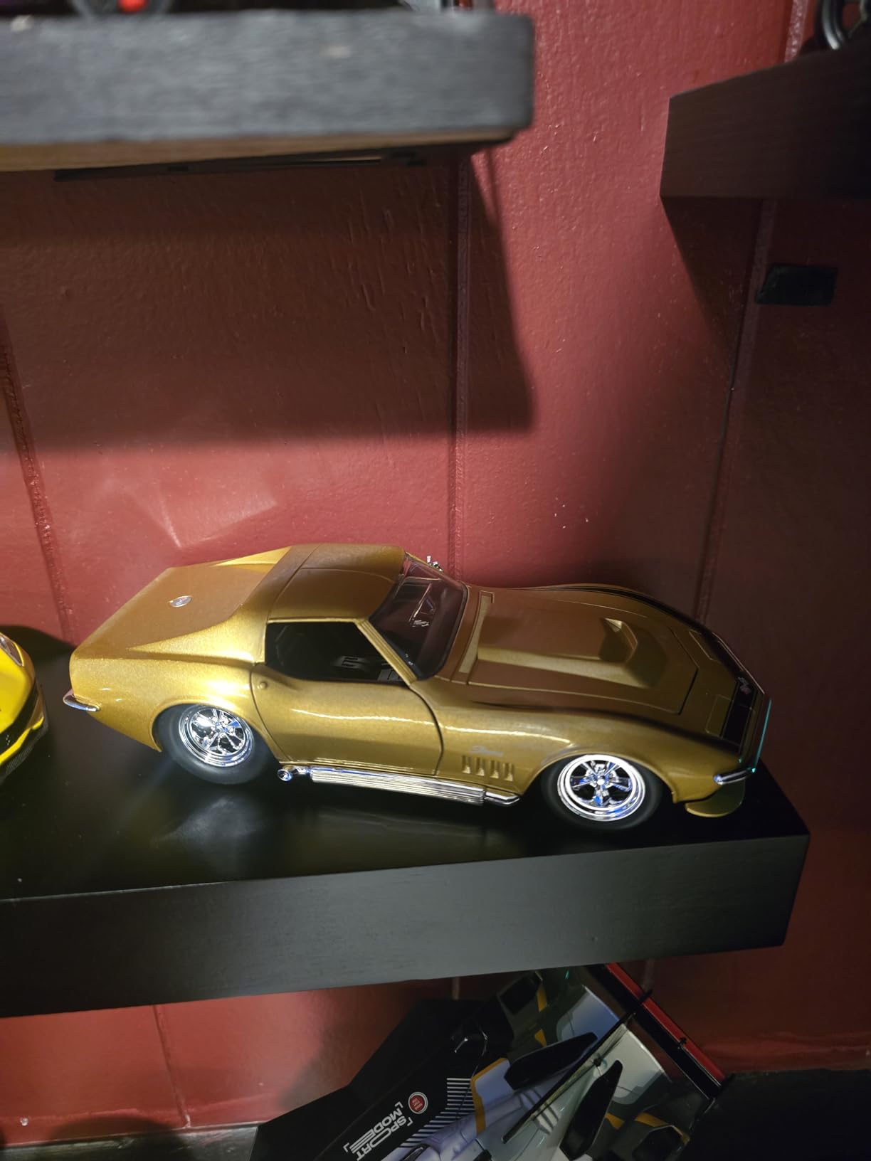 Jada Toys Big Time Muscle 1:24 1969 Chevy Corvette Stingray ZL-1 Die-cast Car Gold, Toys for Kids and Adults customer photo 1