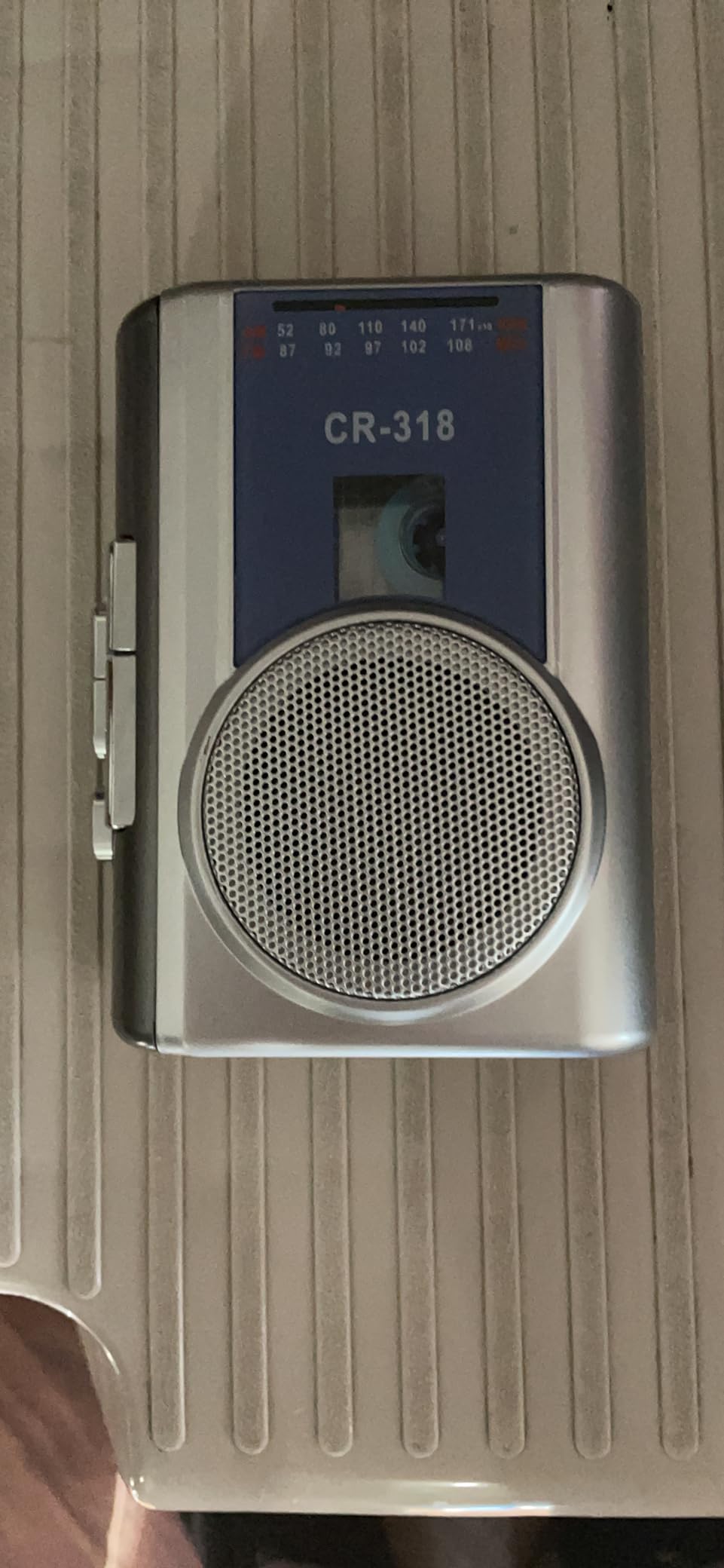 Gracioso Small Cassette Tape Player with AM FM Powered by DC or AA Battery customer photo 1