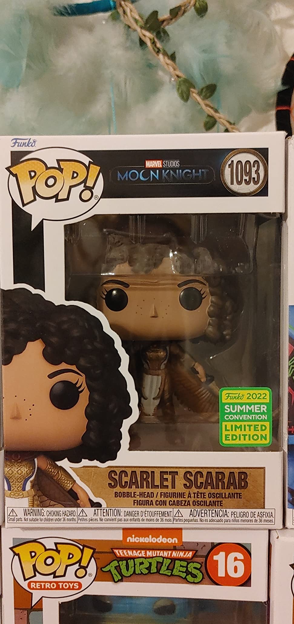 Funko POP! Moon Knight #1093 - Scarlet Scarab Vinyl Figure - 2022 Convention Exclusive, Multicolor customer photo 2