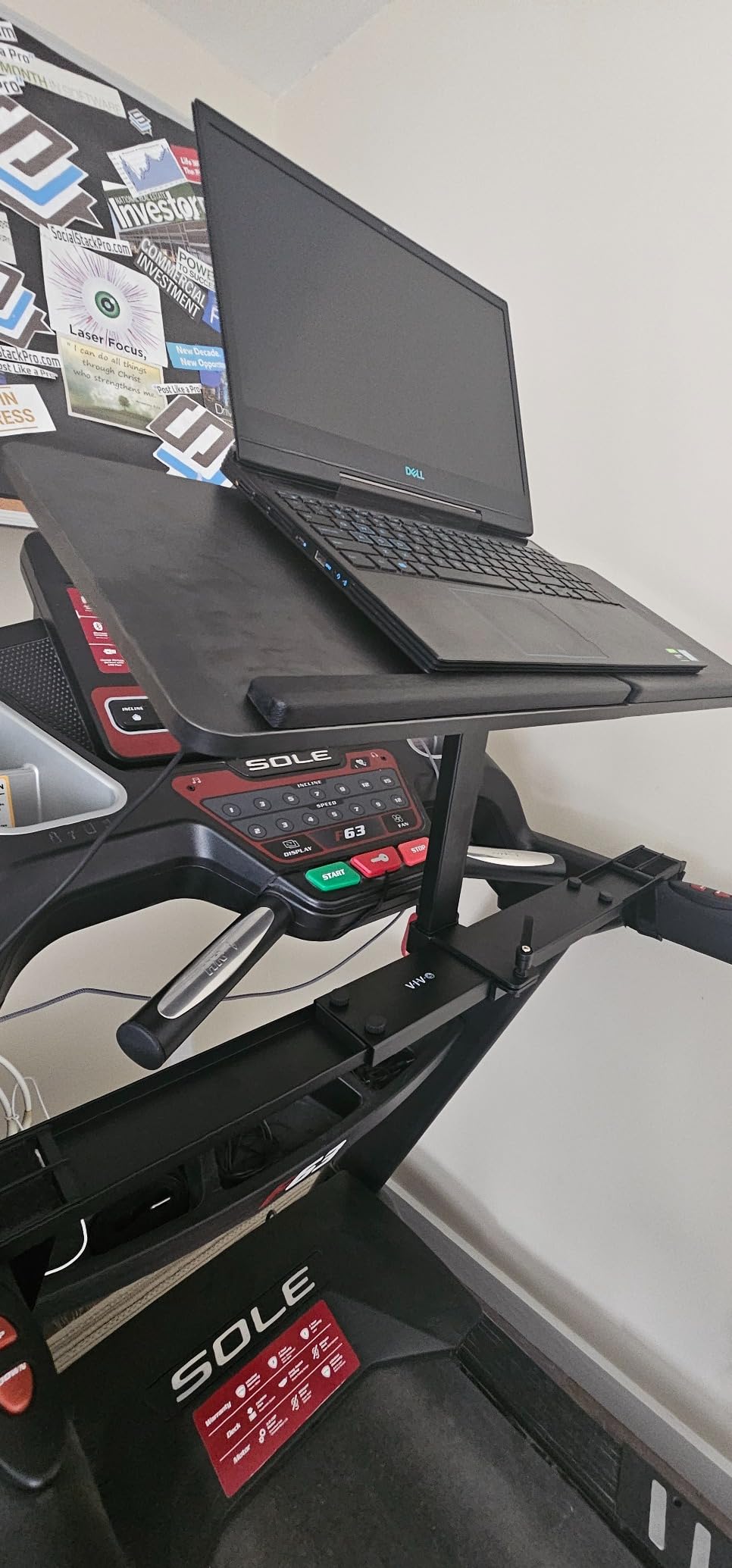 VIVO Universal Wooden Laptop Treadmill Desk, Adjustable Ergonomic Notebook Mount Stand for Treadmills, Includes Mouse Pad and Wrist Support, Stand-TDML4 customer photo 2