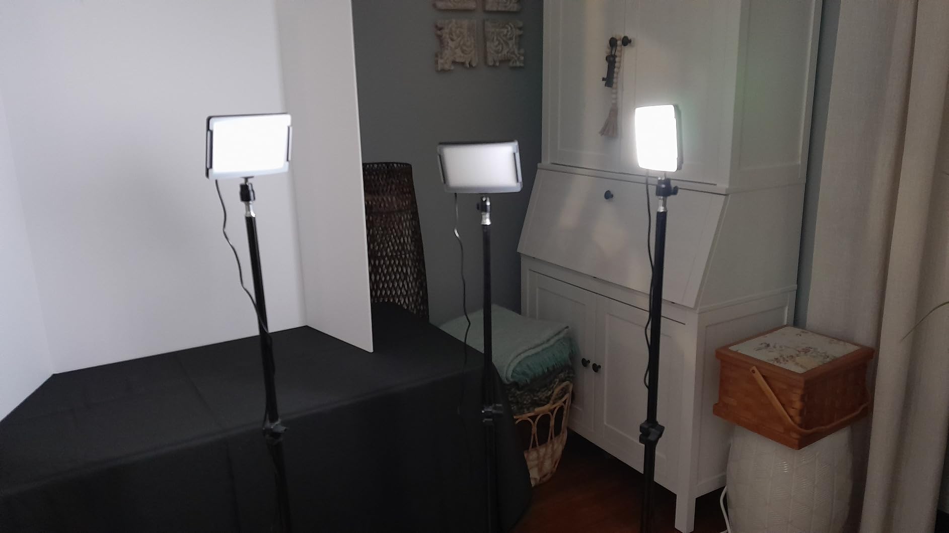 Photography Lighting Kit Dimmable 5600K USB Led Video Studio Streaming Lights with Adjustable Tripod Stand and Color Filters for Table Top/Photo Video Shooting customer photo 1