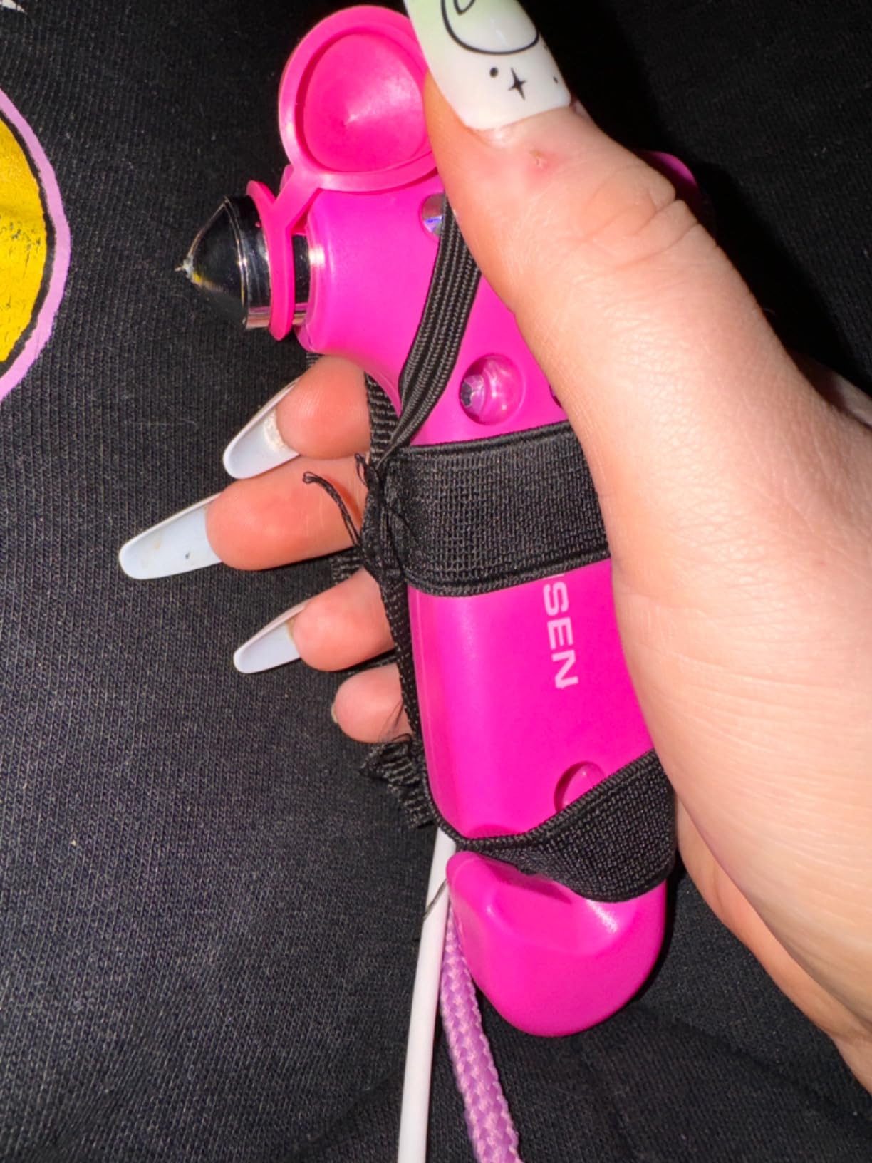 SINSEN Car Safety Hammer, Automotive Window Breaker and Seatbelt Cutter for Women, Roadside Emergency Kit, 3 in 1 Escape Tools, Road Trip Essential and Must Haves (1, Pink) customer photo 1