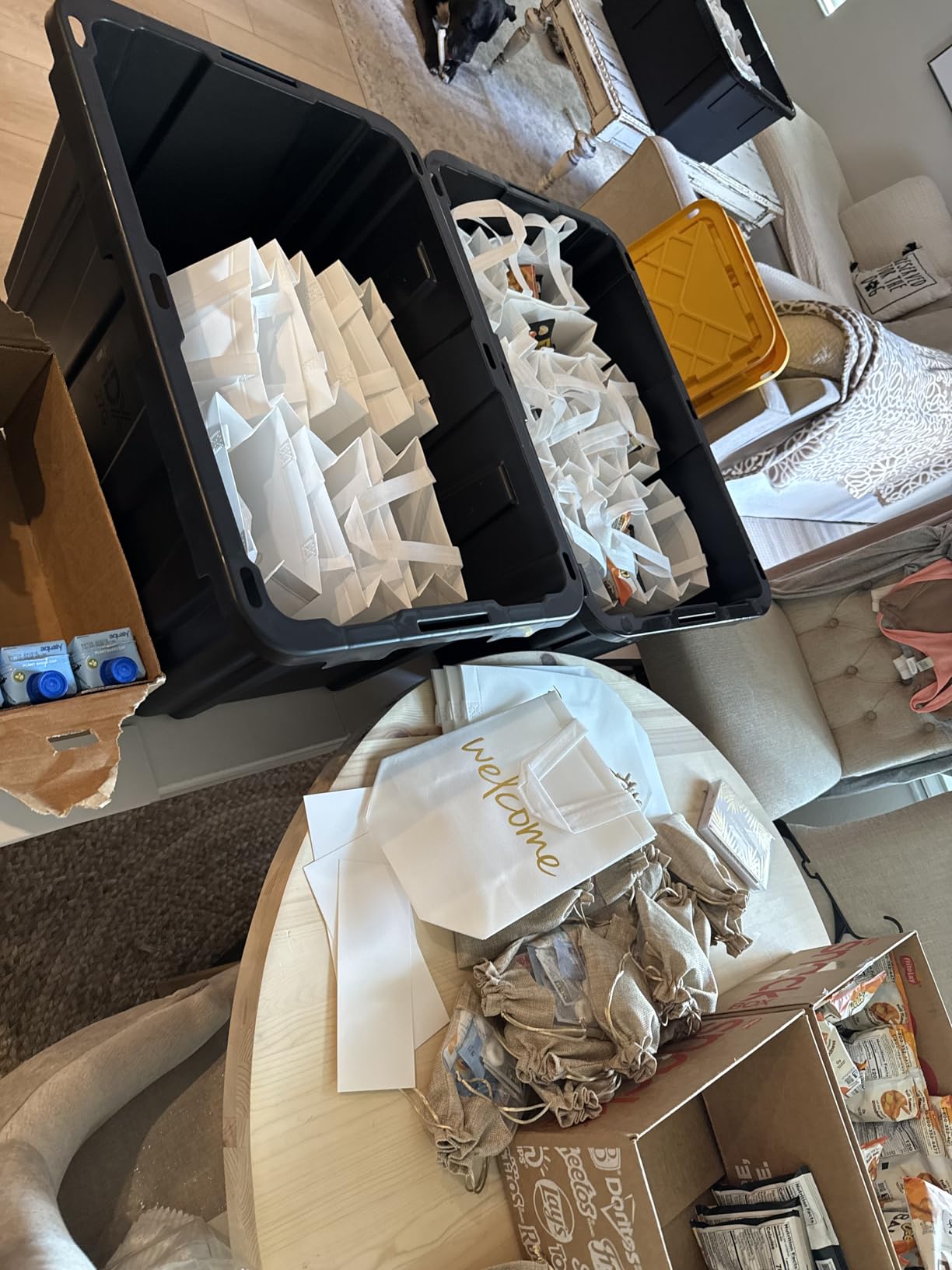 Crisky Reusable White Gold Welcome Gift Bags for Wedding Birthday Parties customer photo 2