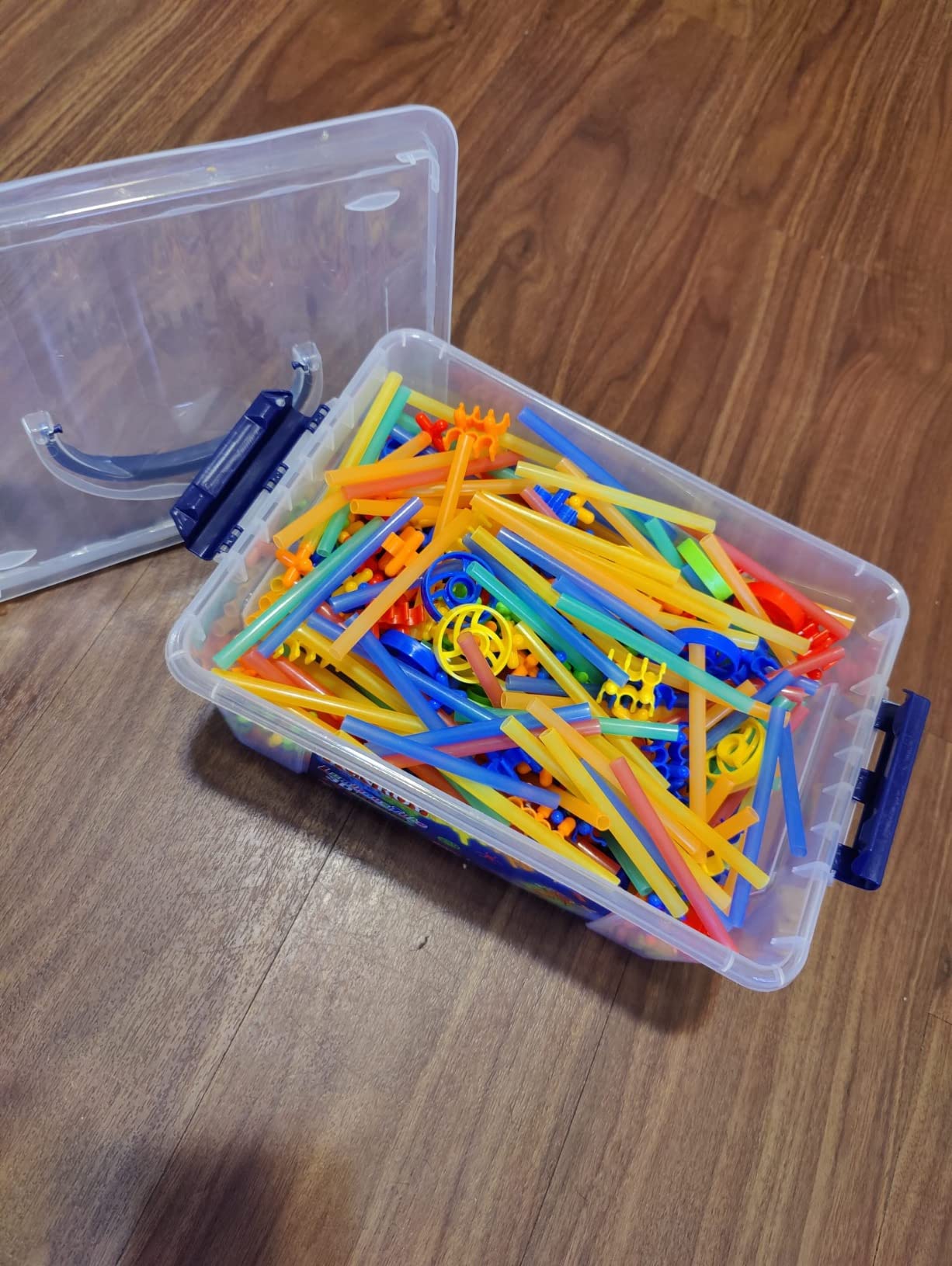 600PCS STEM Building Toys, Straw Constructor Toys Up Grade Engineering Building Sets for Kids Develops Motor Skills and Logic Thinking, Fun Educational Toy Great for Gift customer photo 1