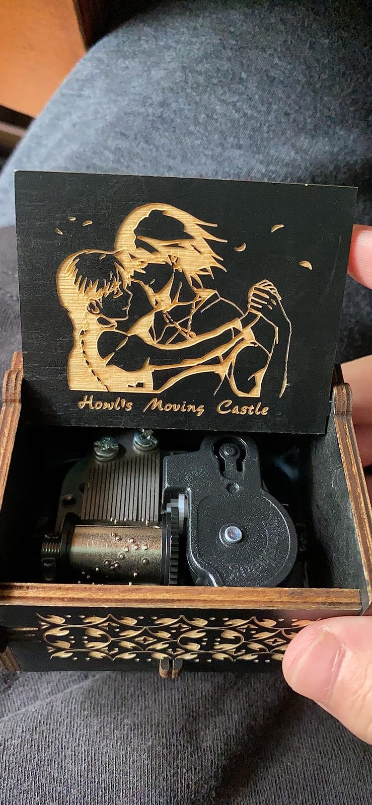 Black Vintage Laser Engraved Wooden Wind Up Music Box - HowlMoving Castle customer photo 2