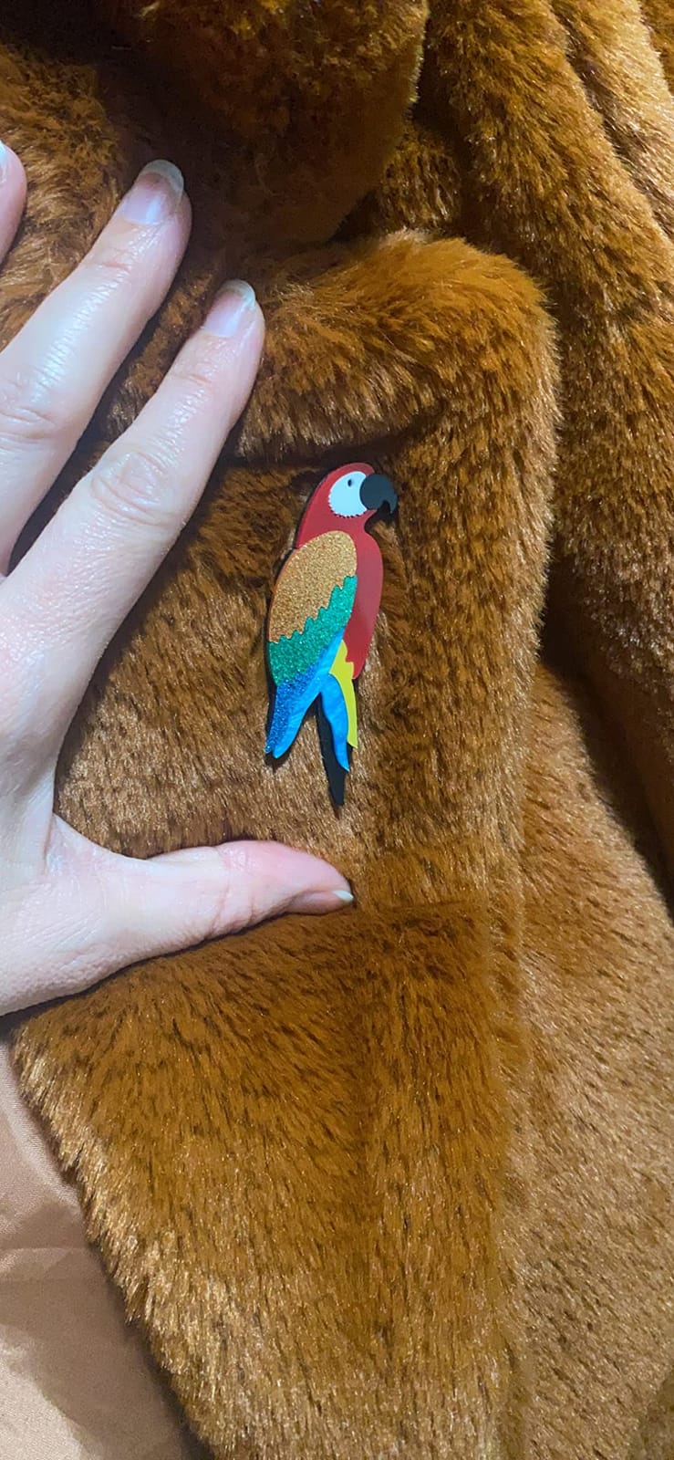 Parrot Pin Brooch, Acrylic Glitter Bird Pin, Scarlet Macaw, Forest Theme, Tropical Theme, 2.5 Inches Tall customer photo 1