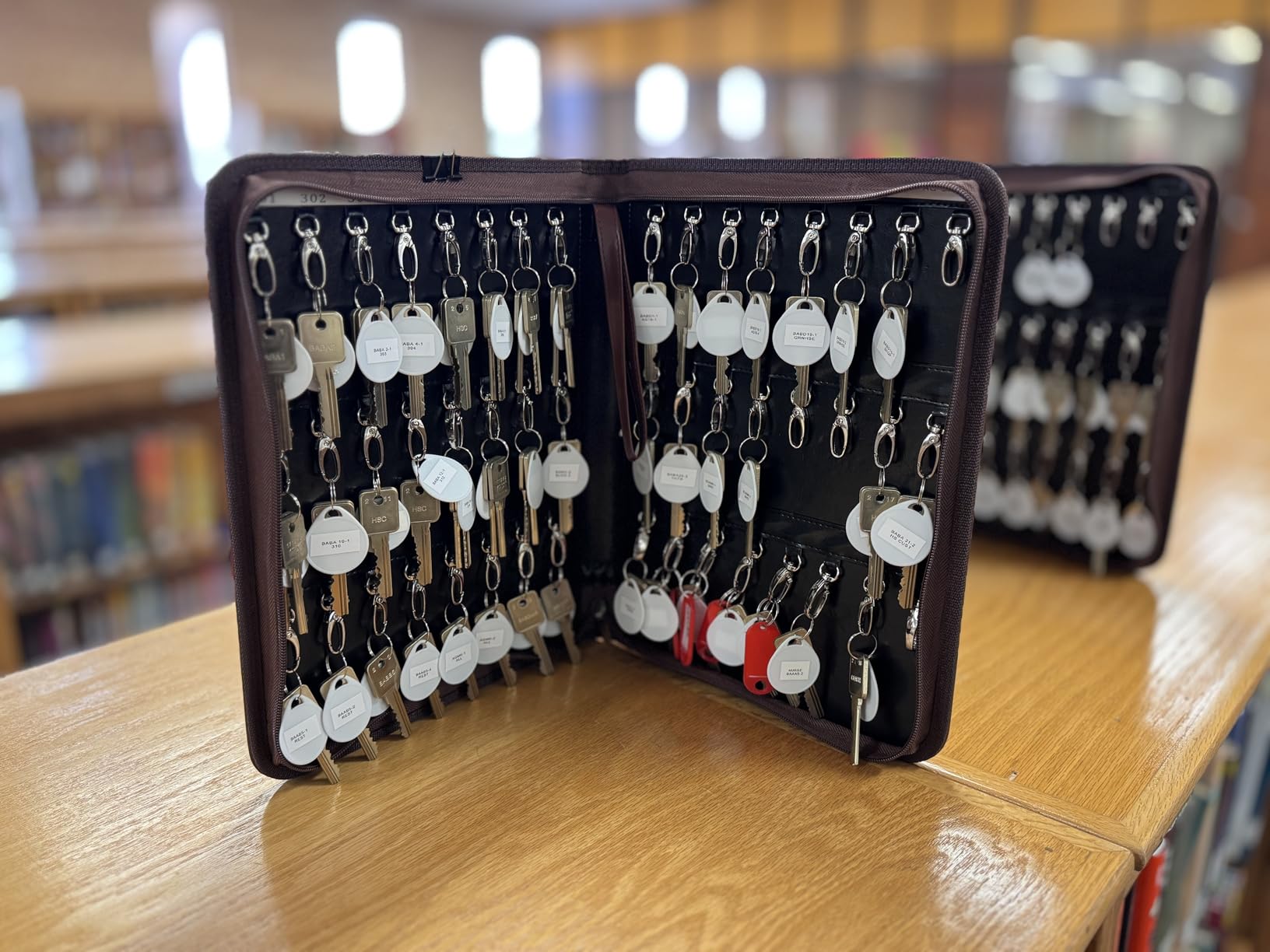 Portable Key Organizer,Zippered Key Organizers Case with 48 Key Hooks and Tags Key Storage,Leather Apartment Manager and Landlord Key Holder,Key Organizer Box for Real Estate Sales,Hotels,Car Service customer photo 2