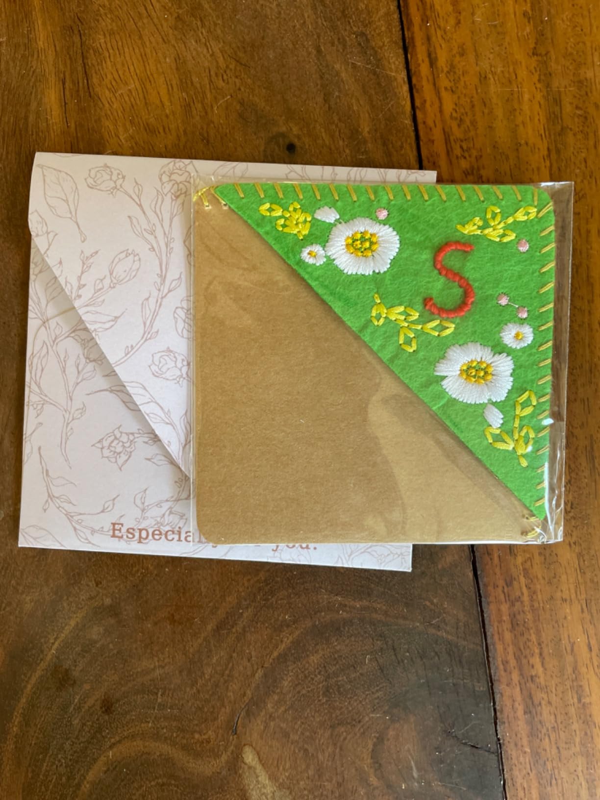 MOTEERLLU Personalized Hand Embroidered Corner Bookmark, Fall-J customer photo 2