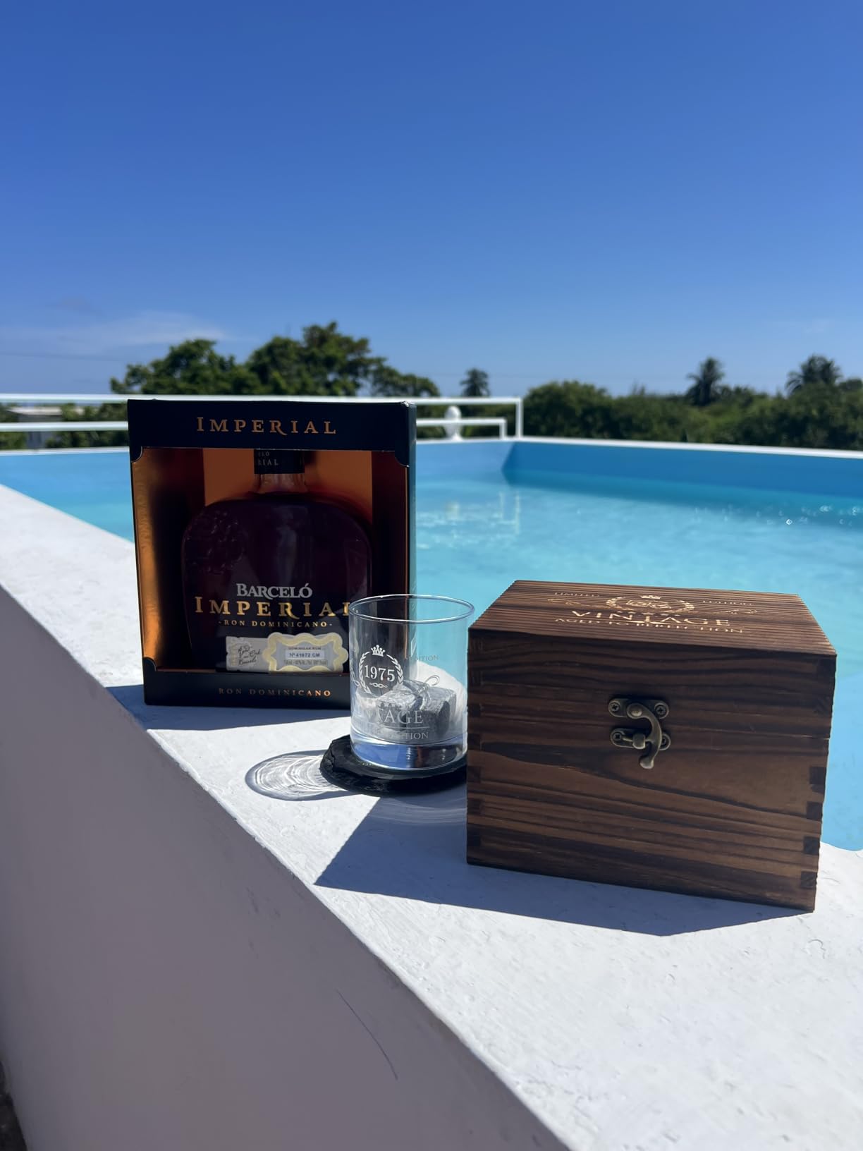 Retirement Gifts for Men Whiskey Glass Set - The Legend Has Retired 2026 - Retirement Party Decorations, Supplies - Gifts Ideas for Him, Dad, Husband, Friends - Wood Box & Whiskey Stones & Coaster customer photo 1