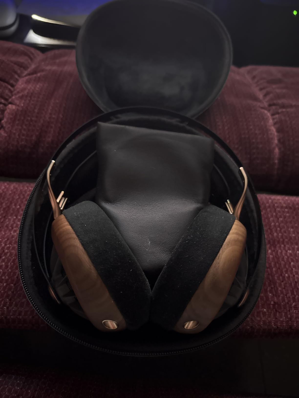 MEZE AUDIO 109 PRO | Wired Over-The-Ear Walnut Wood Audiophile Open-Back Headphones customer photo 1