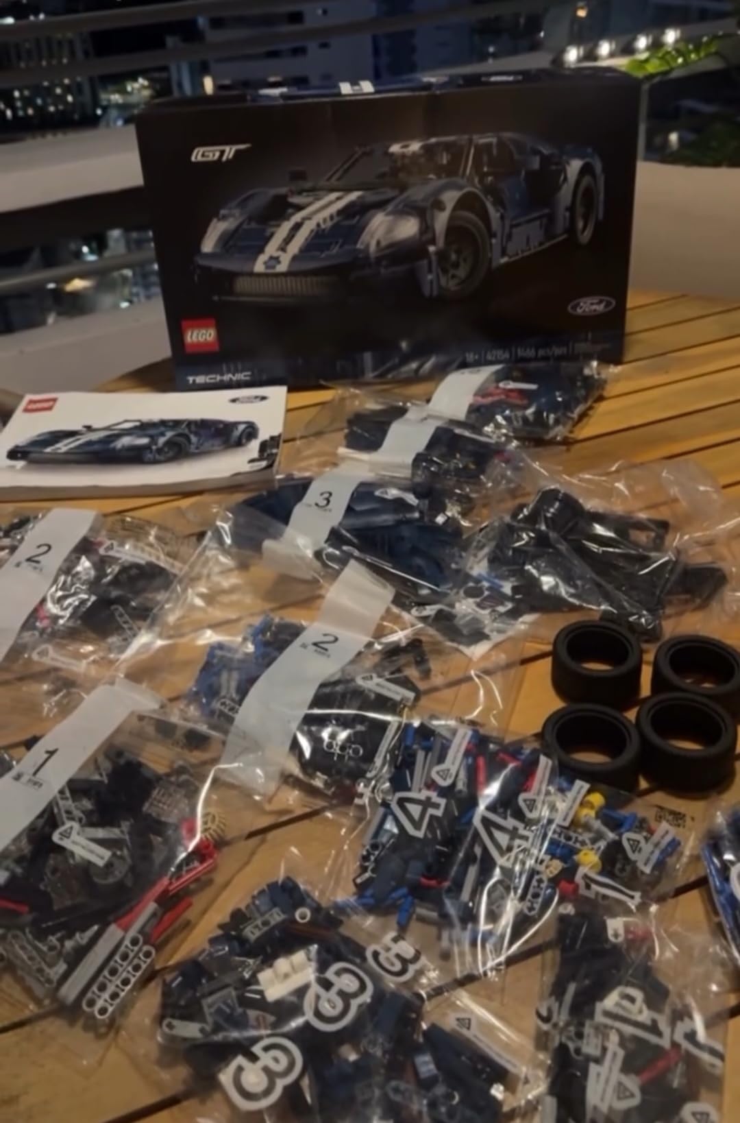 LEGO Technic 2022 Ford GT Building Set for Adults - Collectible Kit W/Authentic Features, Ages 18+ - 1:12 Scale - Gifts for Men & Women - Display as Bedroom or Home Decor - 42154 customer photo 2